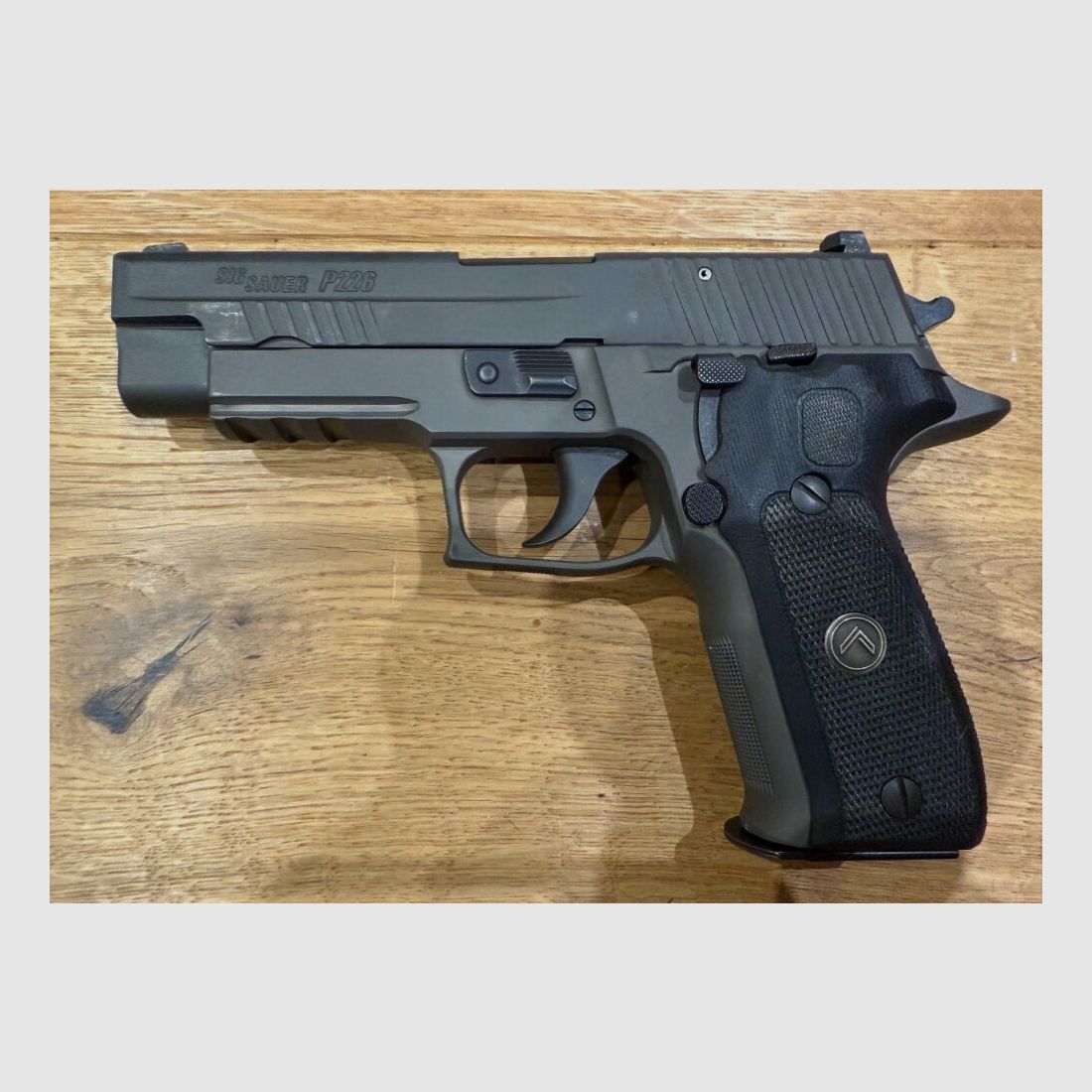 Sig Sauer P226 Legion