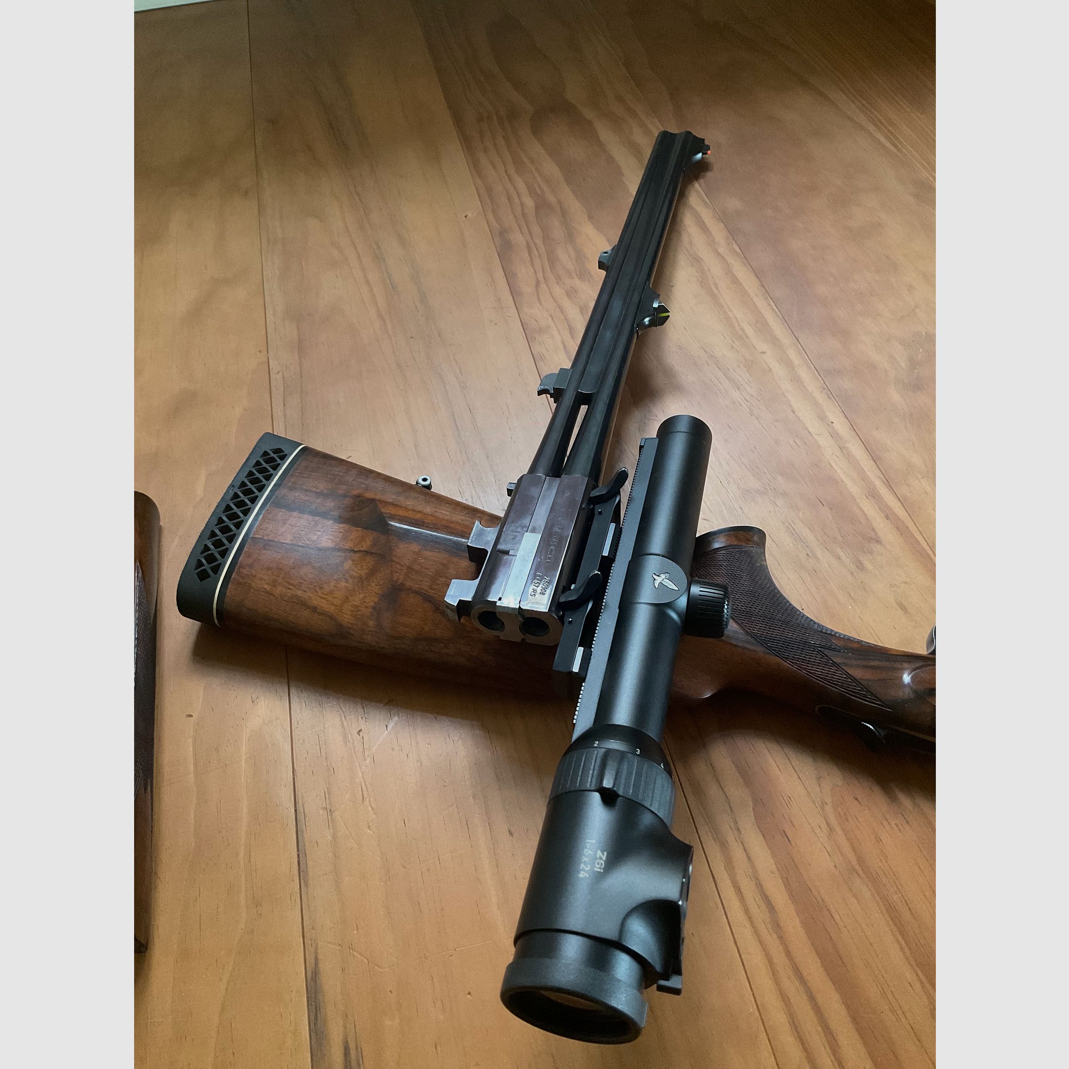 Heym 26 B Artemis 8x57 IRS Swarovski Z6i 1-6x24 fucile doppia canna Bock