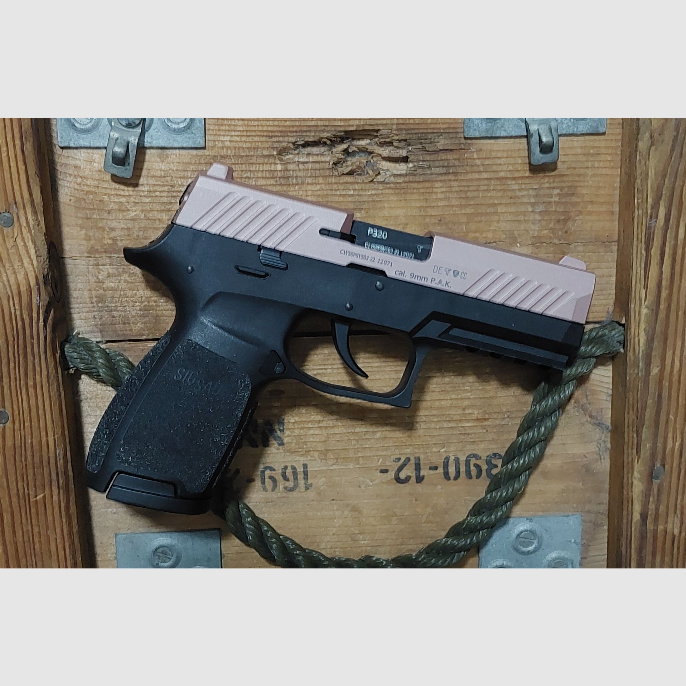 SigSauer P320 "Rosegold" 9 mm P.A.K (PTB 1038) Roségold keine Glock Walther Heckler RG