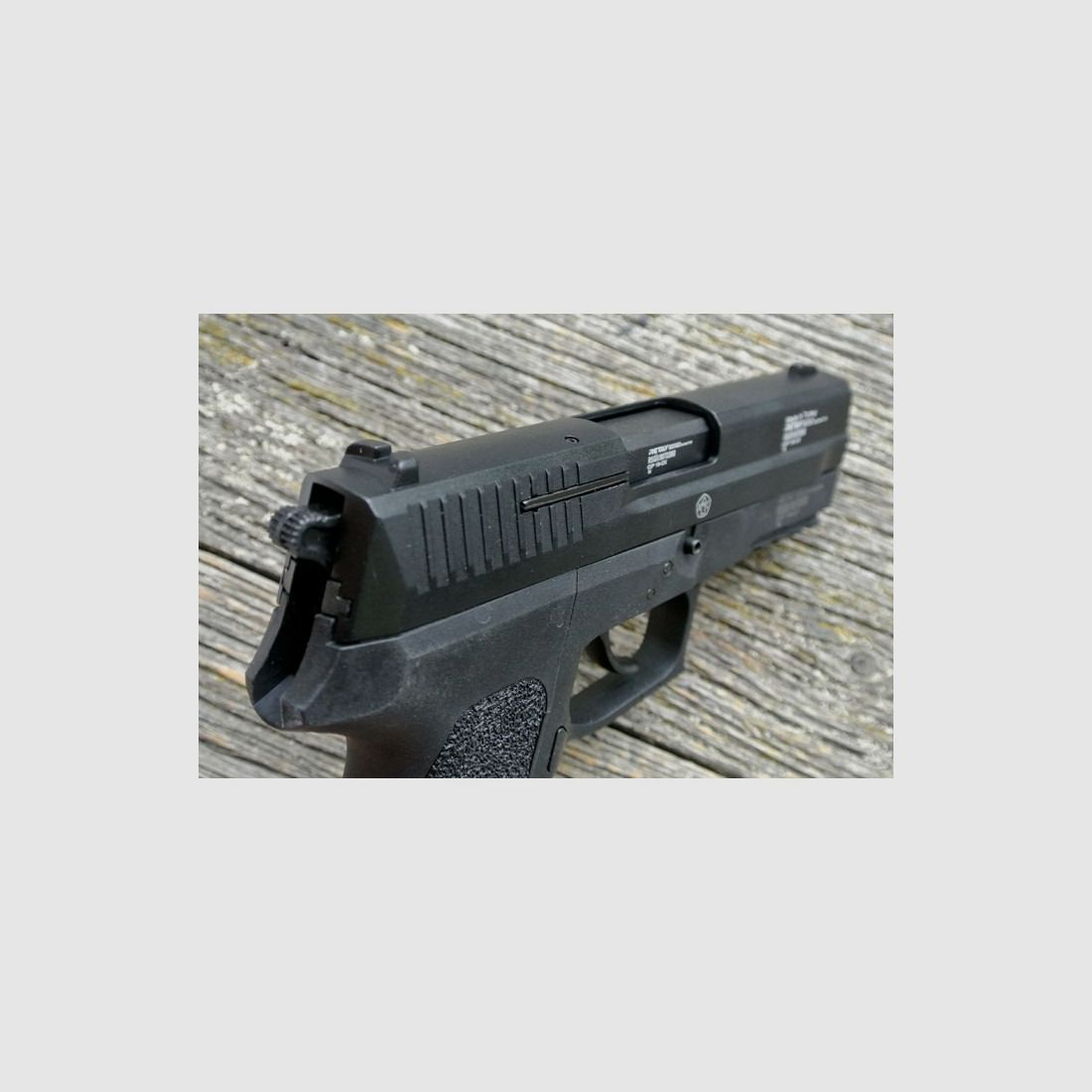 RETAY S2022 Black 9mm P.A.K. blank firing pistol replica SIG Sauer SP2022 - EU-wide shipping