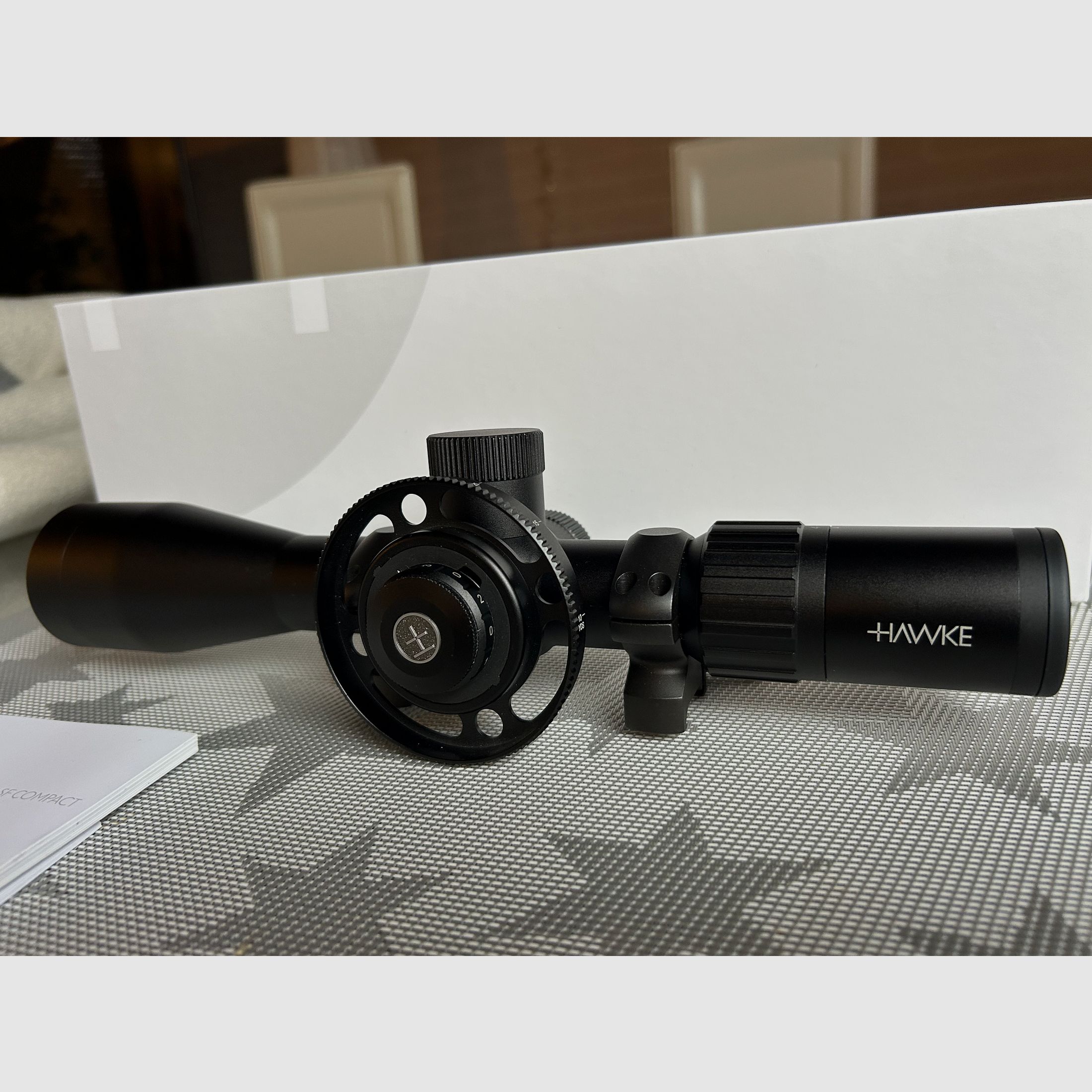 Hawke Airmax 30 SF Compact 4–16×44 AMX IR + Sidewheel + 30-mm quick-release mount + OVP