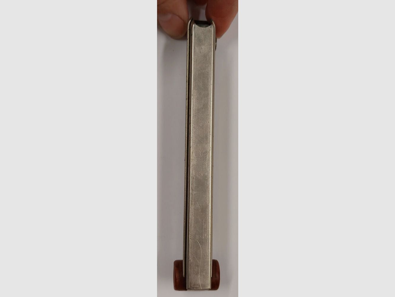 Fabryka broni w Bernie Oryginalny 8-strzałowy magazynek szwajcarskiej pistoletu ordynansowego Parabellum 1900, 1906, 1929 kal. 7,65 mm Para P08