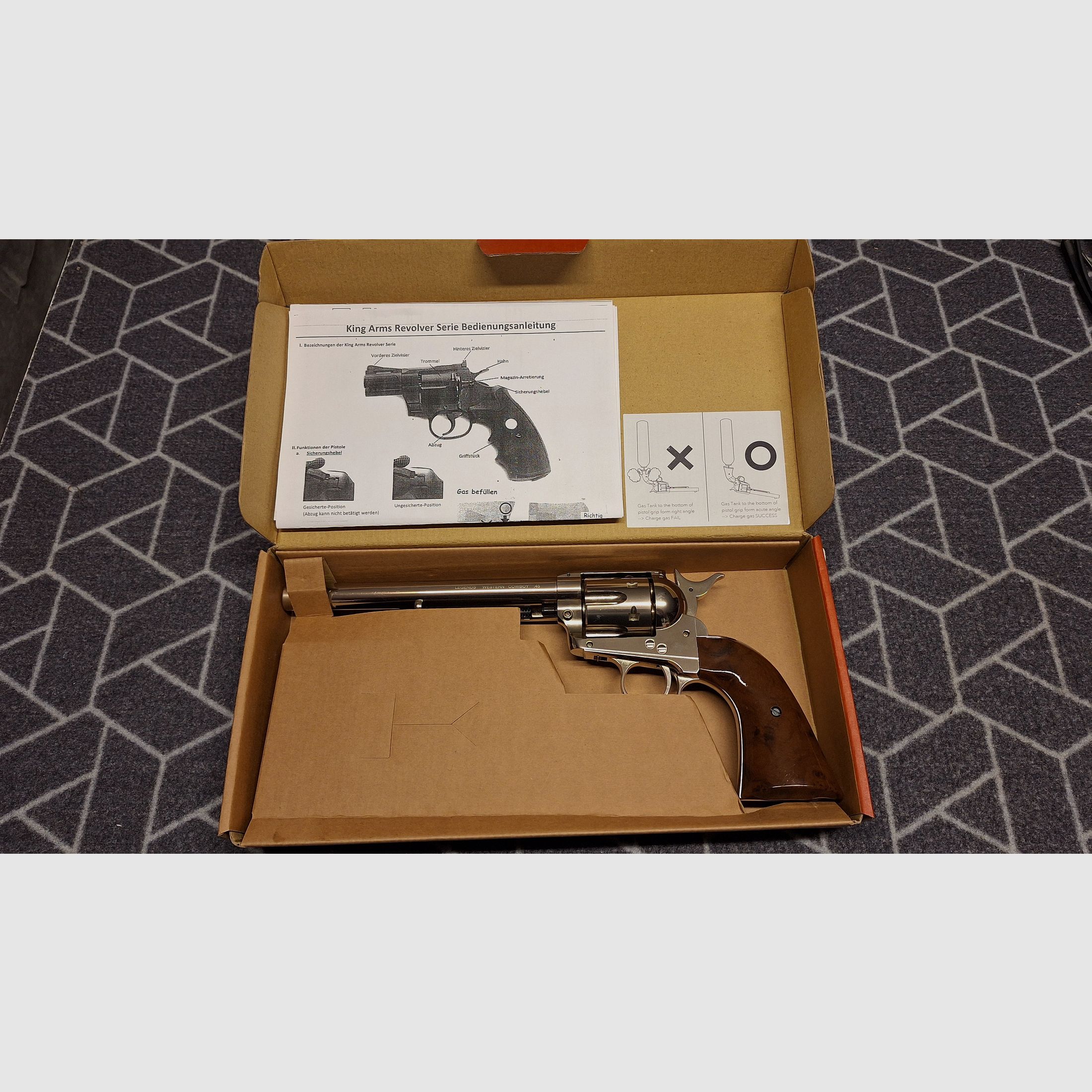 King Arms SAA .45 Peacemaker 7,5 Zoll Revolver CO2 6mm BB silber-chrome Finish