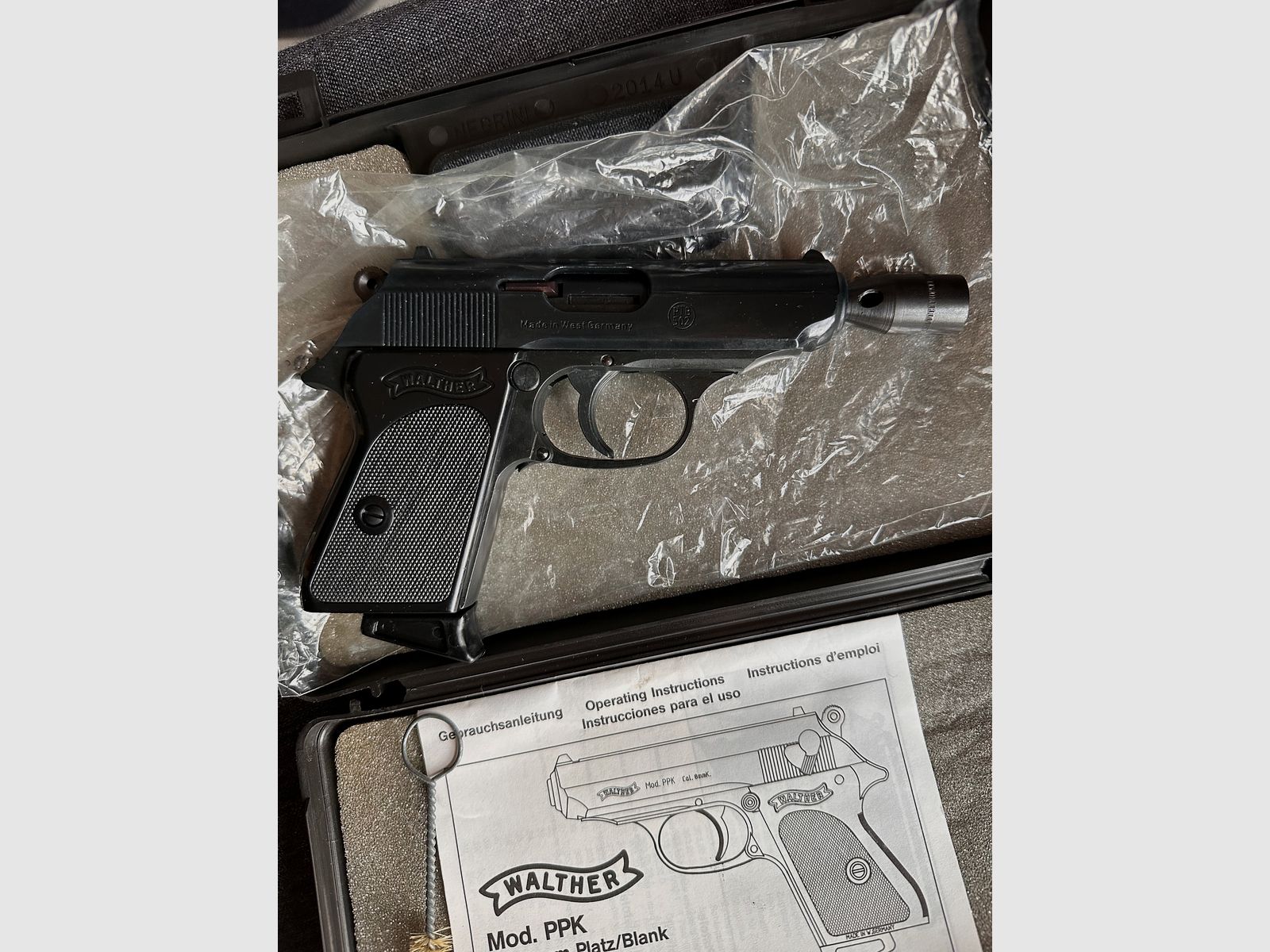 Walther PPK blank firing pistol