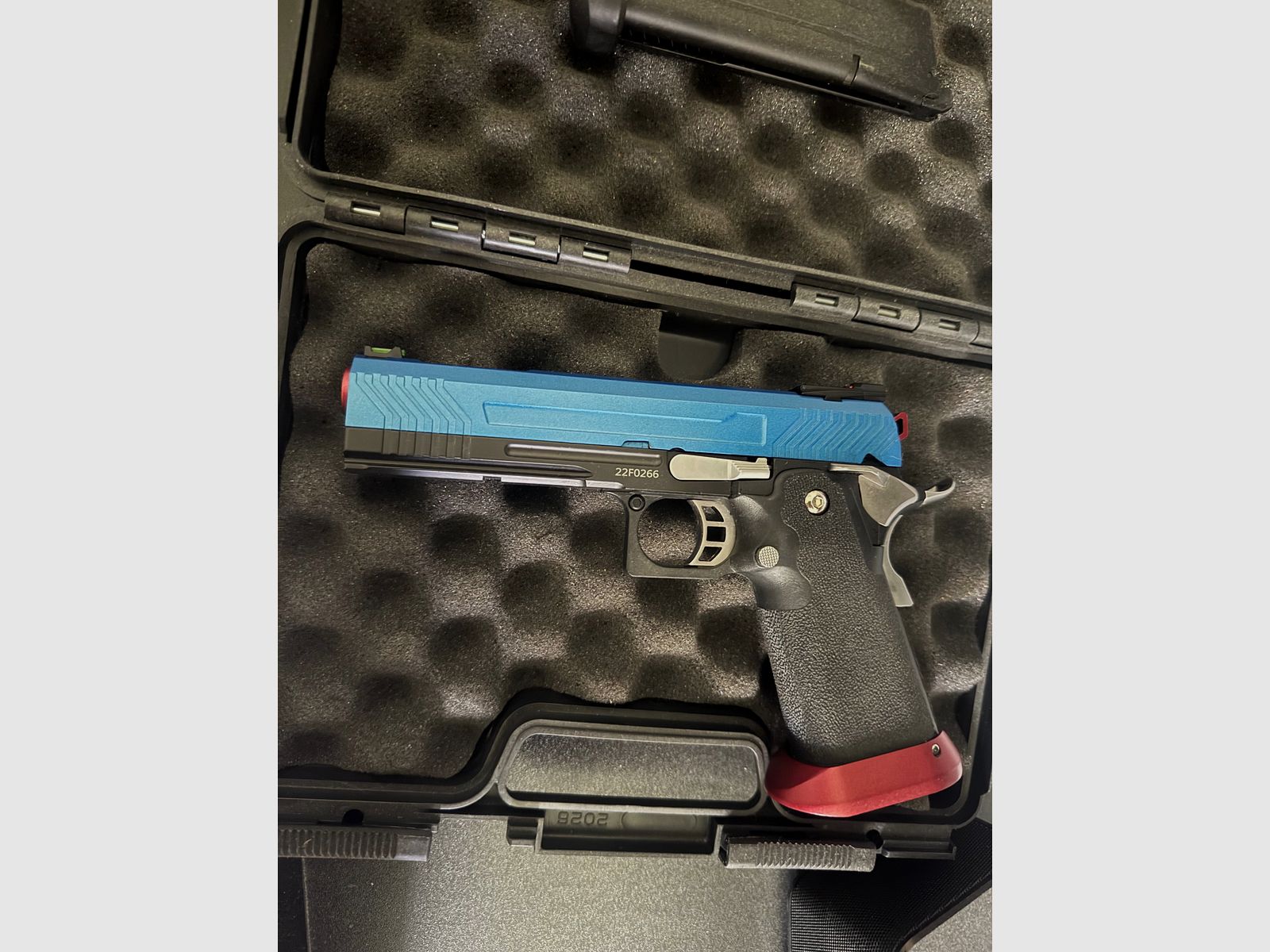 AW Custom HX1105 HiCapa GBB - Blue/Red