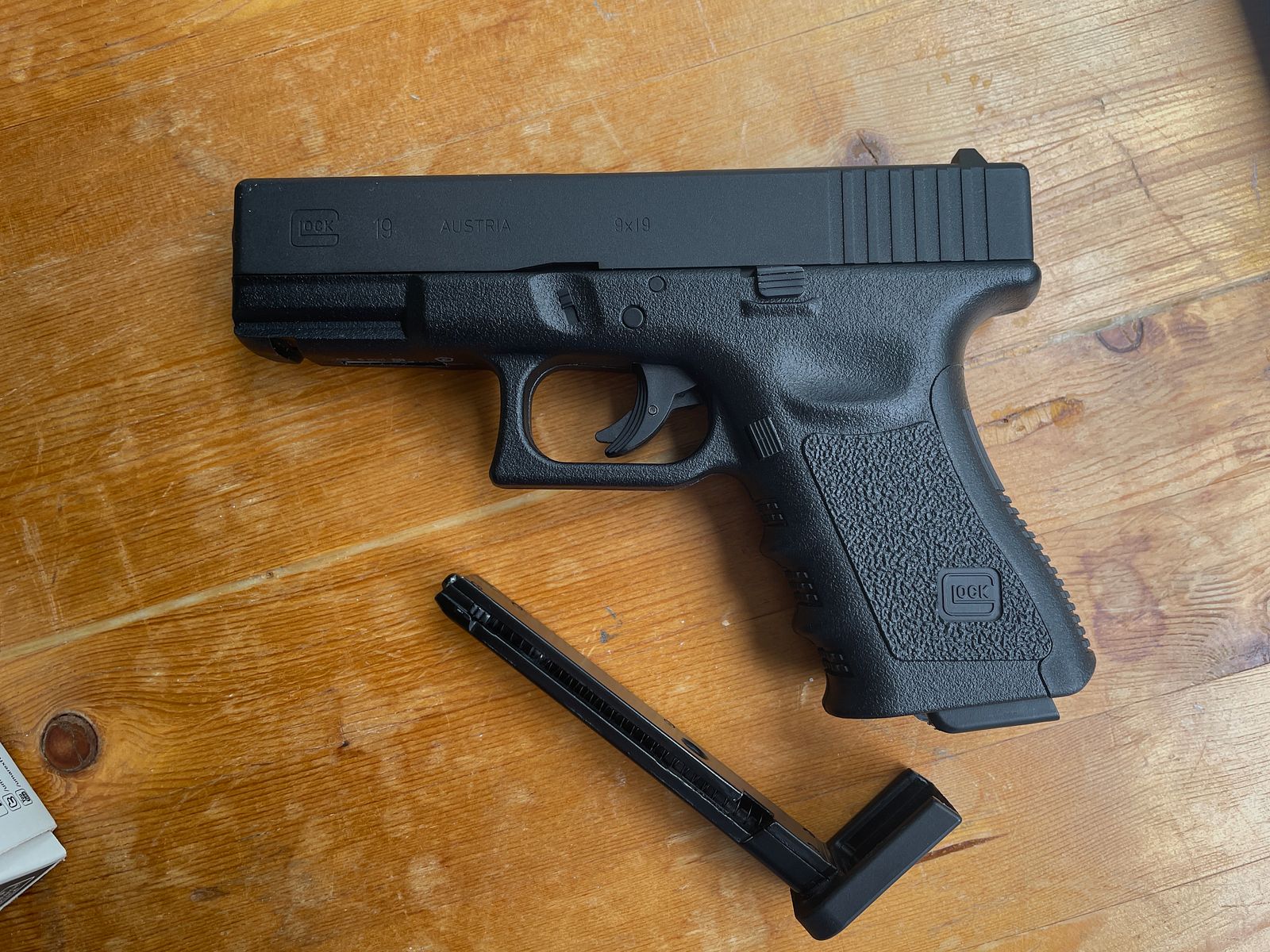Softair Glock 19 CO₂ - ab 18, <2,0 J