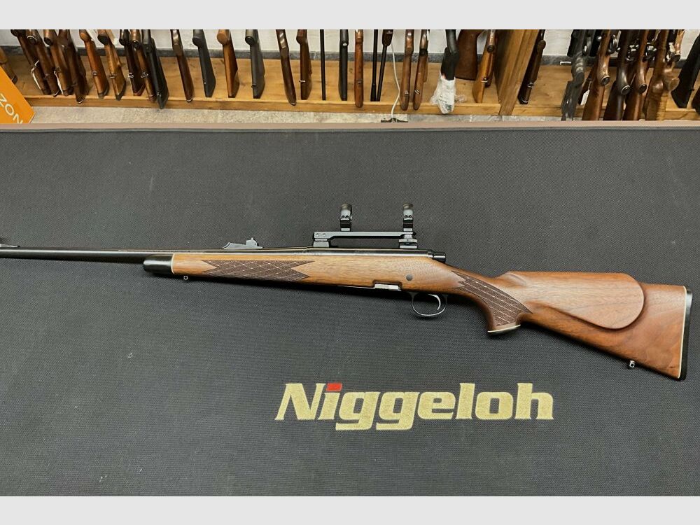 Remington 700 mit Montage .30-06Spring