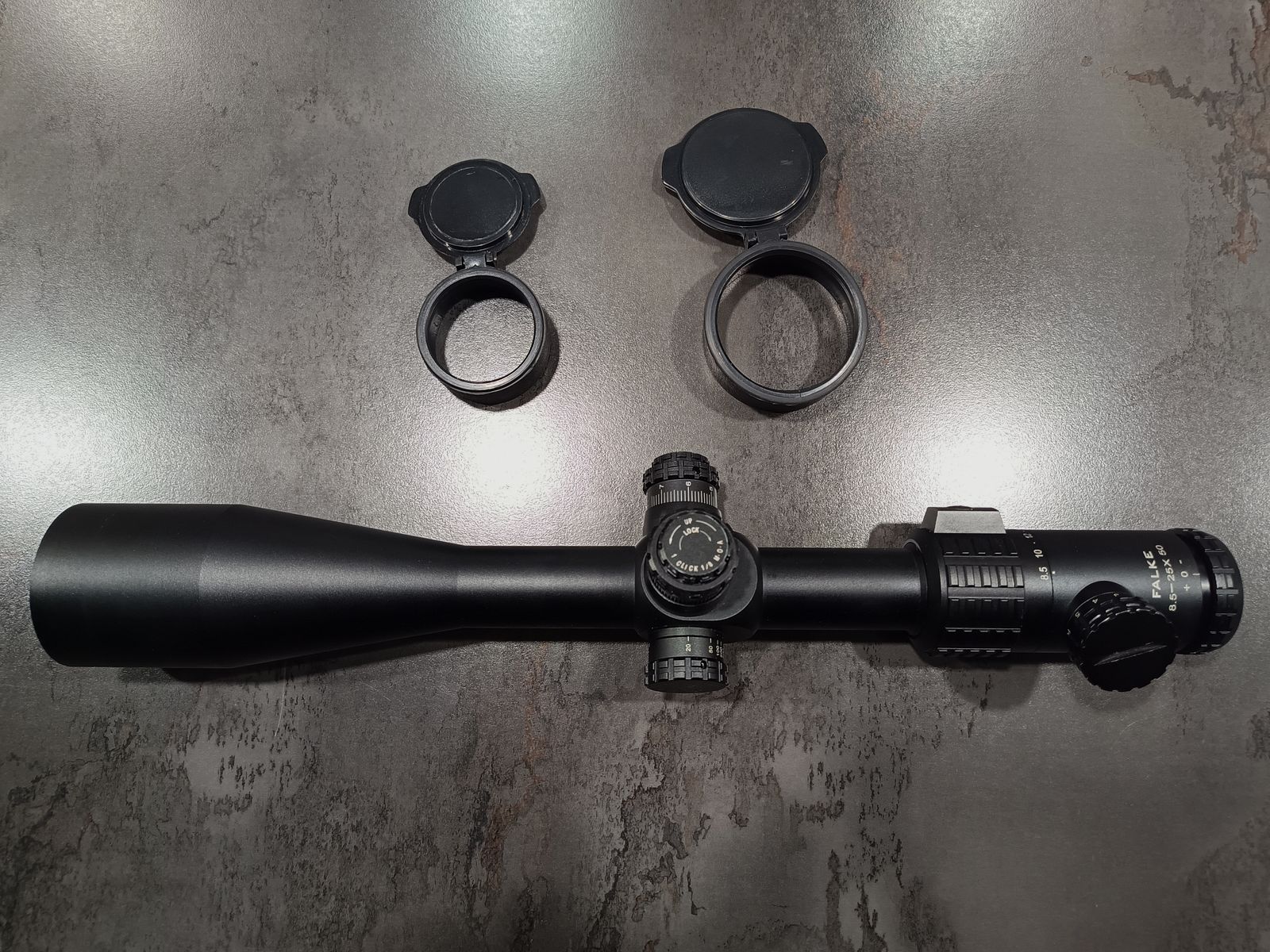 Falke 8, 5-25x50 TAC Mil-Dot Absehen grün/rot Zielfernrohr