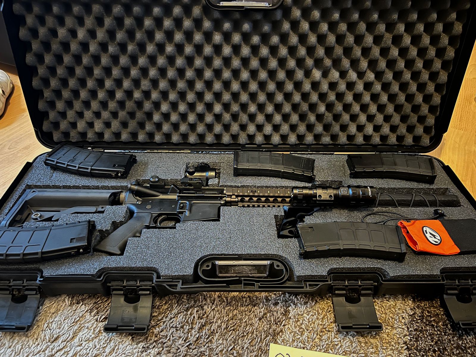 GHK Daniel Defence MK18 Forged Receiver mit 5 Mags und Zubehör