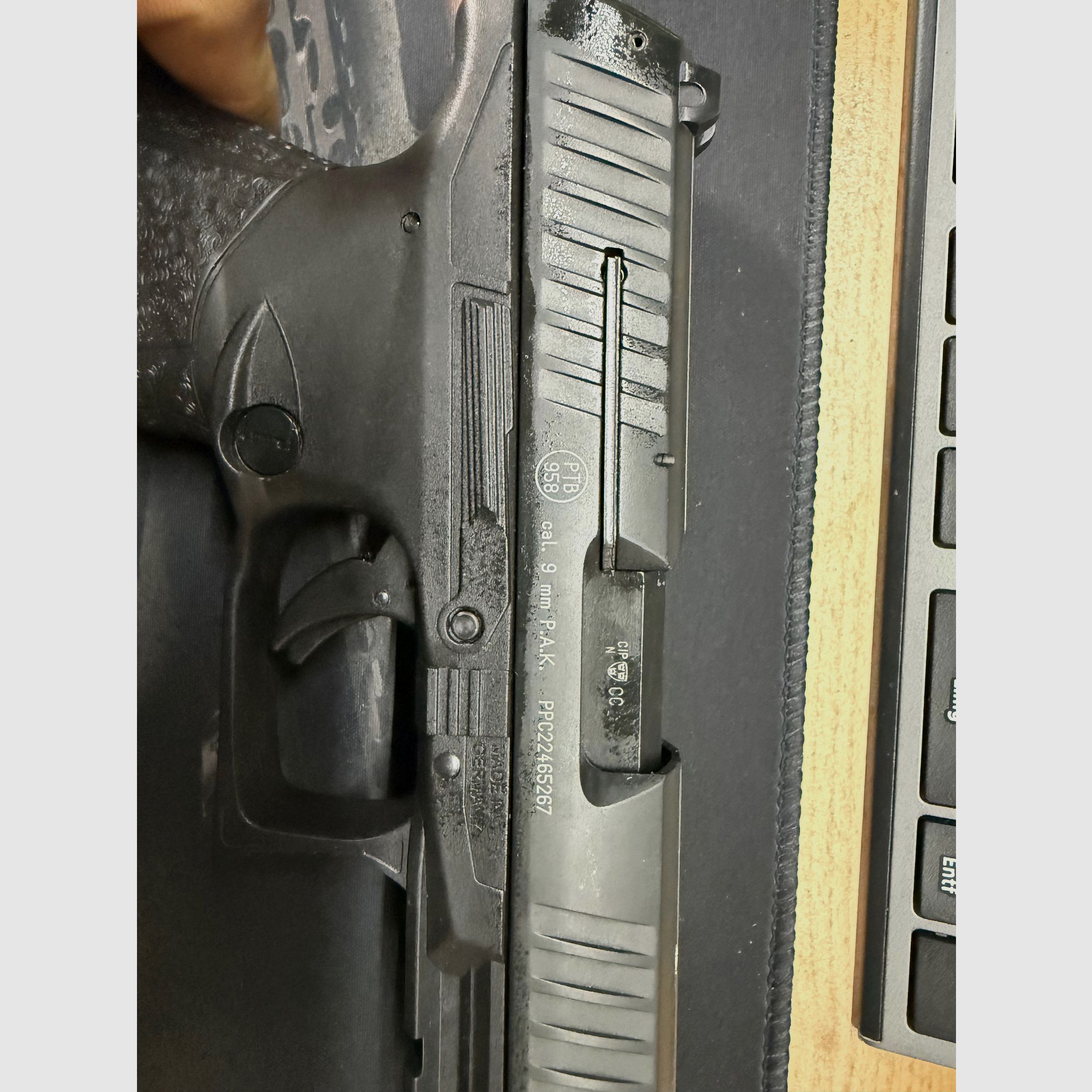 Walther PPQ mit 3 Magazinen und Originalzubehör