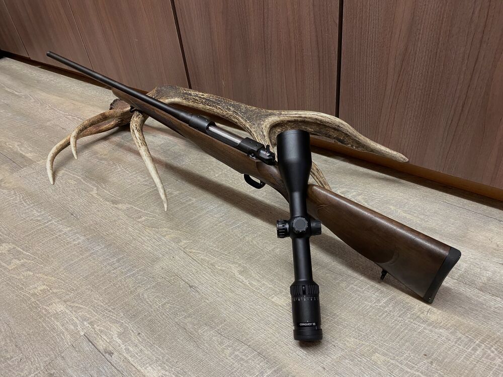 Mauser M12 Pure, z Zeiss Conquest V6 2,5-15x56