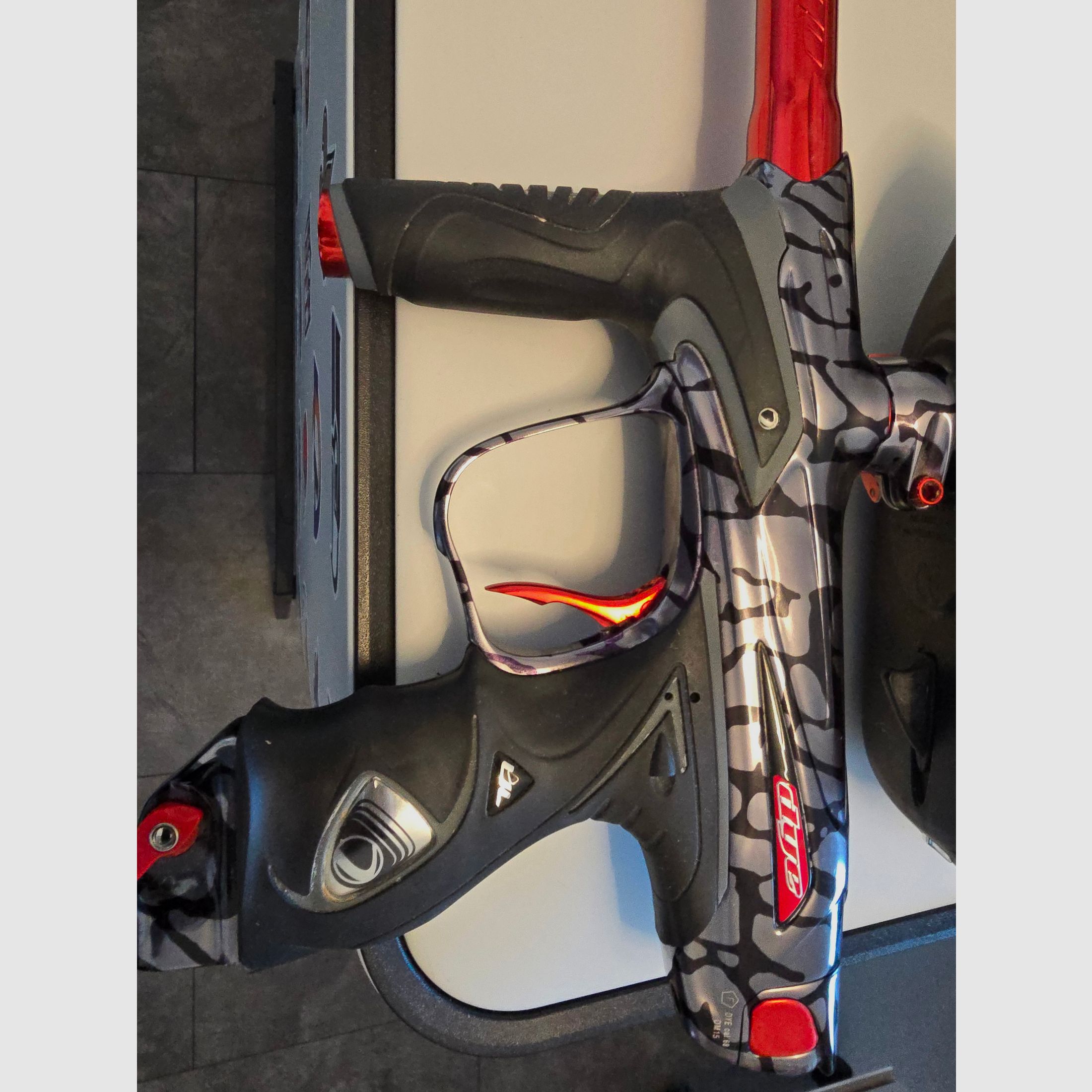 Marker paintballowy DYE DM15