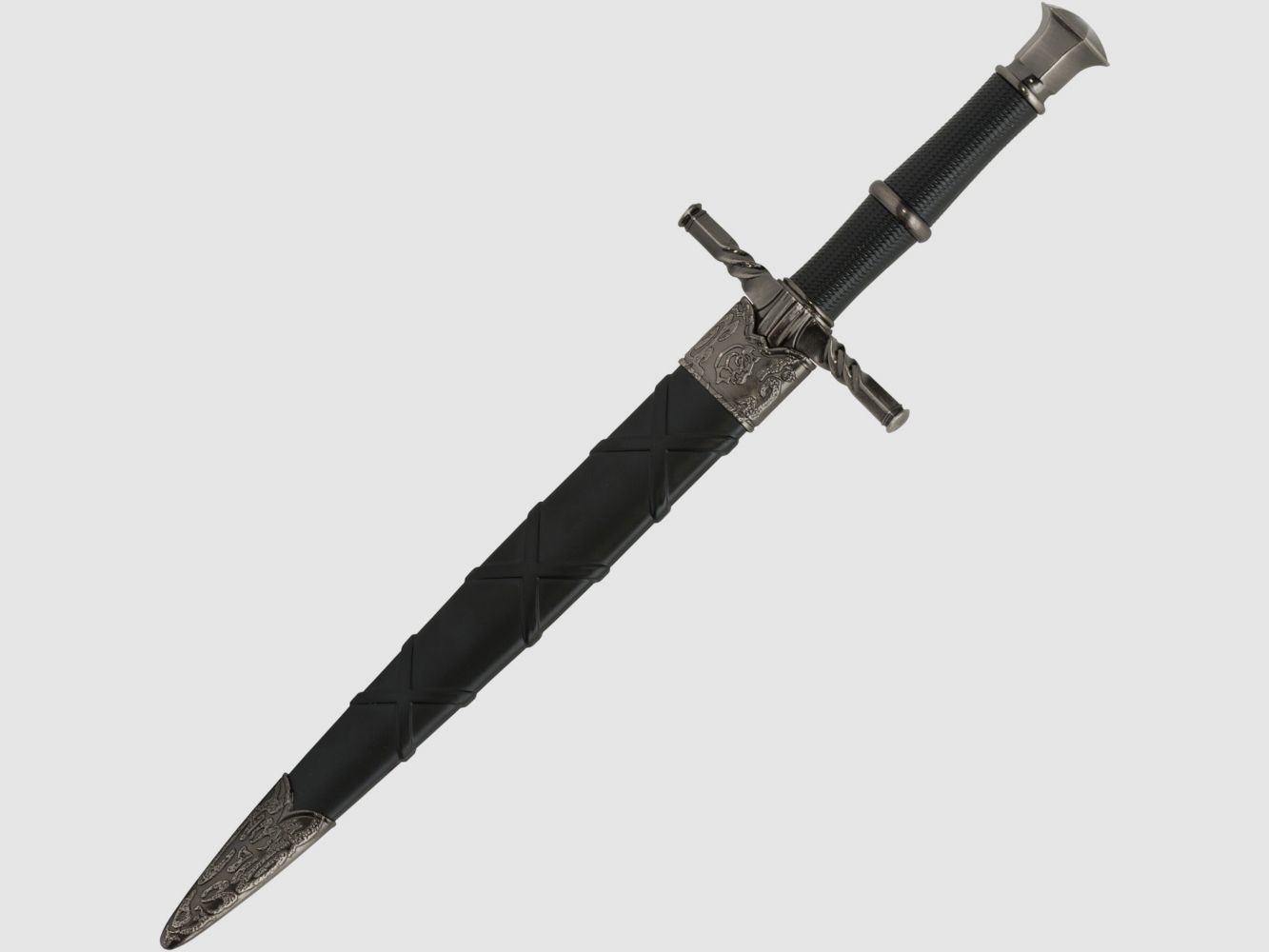 Cuchillo de bruja con herrajes de metal