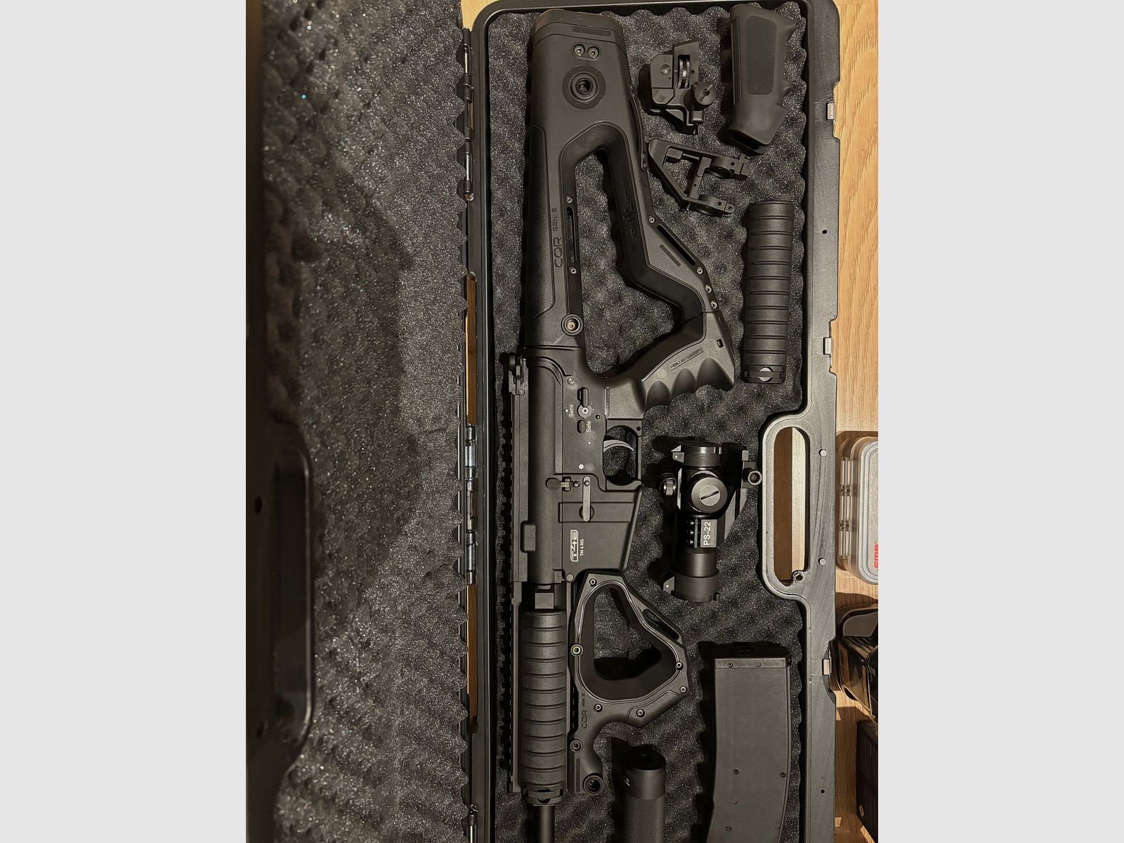 Umarex T4E TM4 RIS kal..43 incl. accessoires