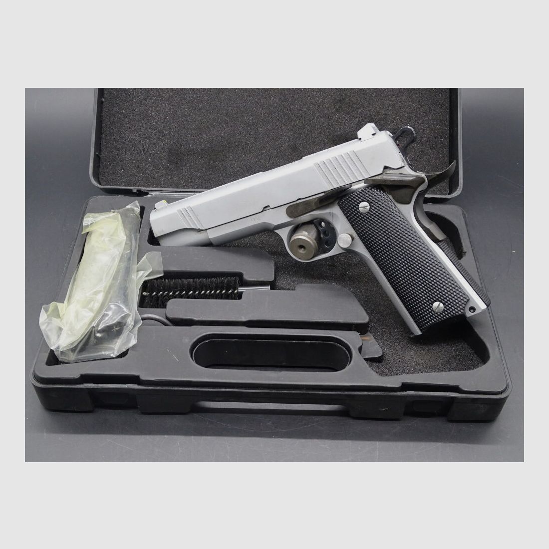 Norinco NP 29 1911 A1 5" Kaliber 9mm vercromt matt Bj 2019 NP 29 1911 A1