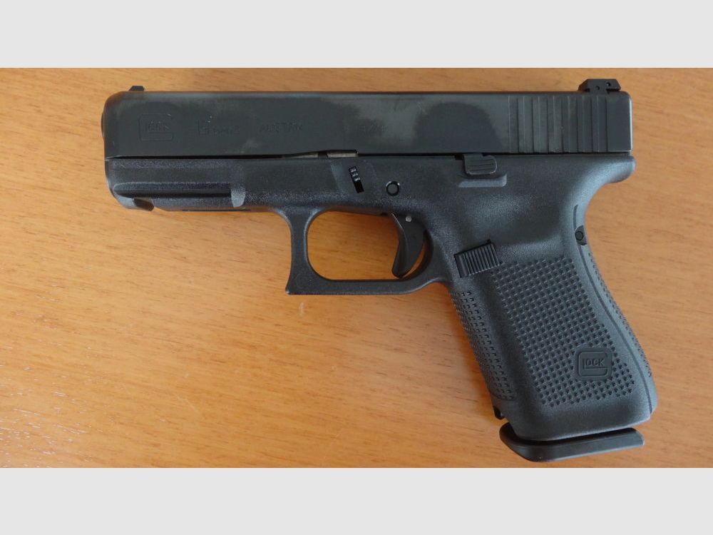 Glock Brandneu: Glock 19 Generation 5 - Cal. 9x19 mm