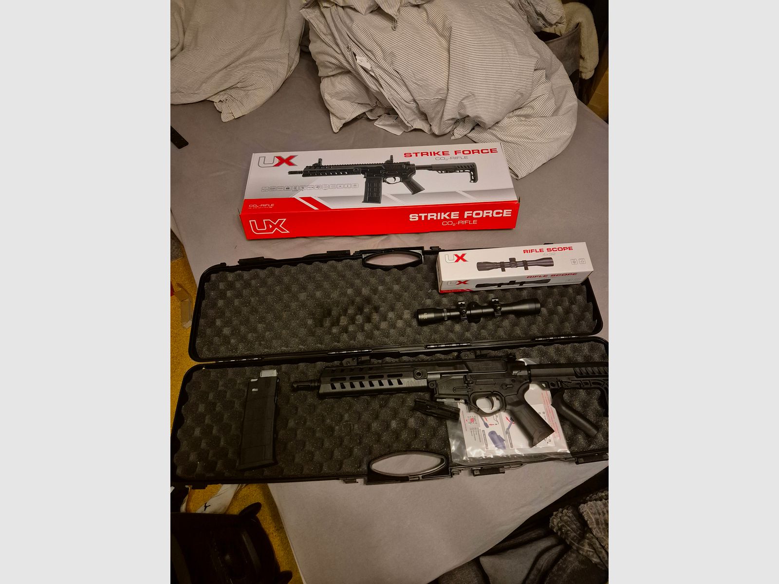 Umarex Strike force mit Koffer und visier zu verkaufen 
