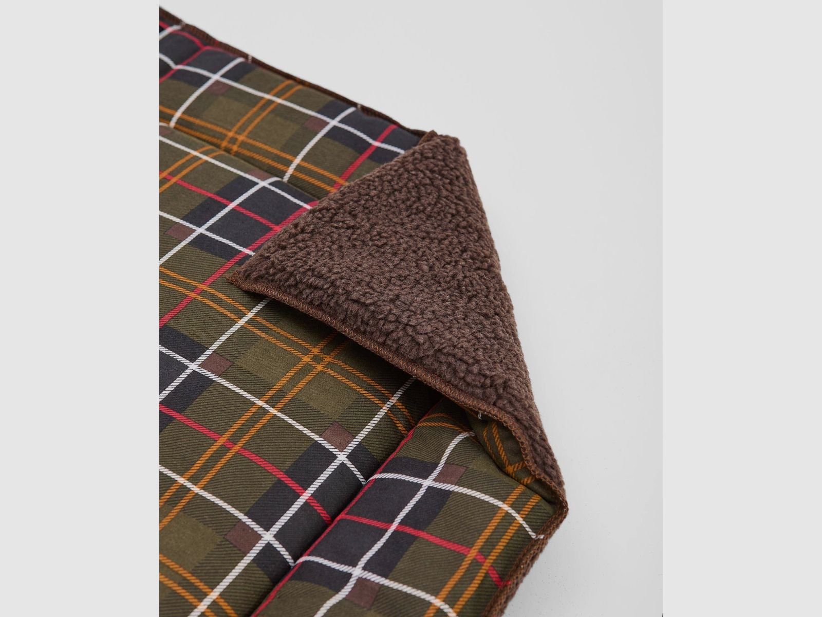 BARBOUR Cage Mattress LRG Classic Tartan