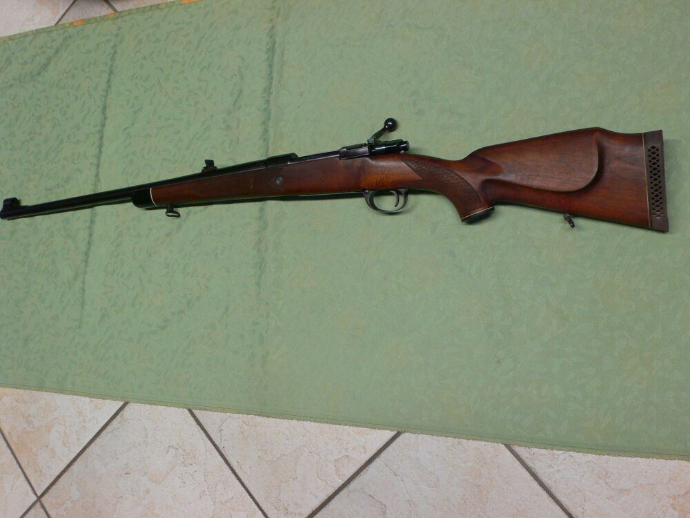 Luger Suhler Hunting Lodge