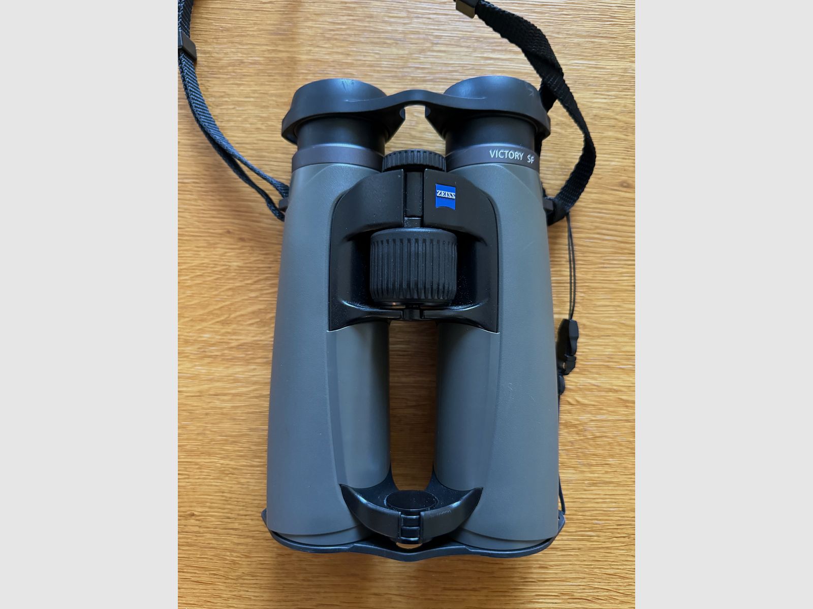 Zeiss VictorSF 8x42