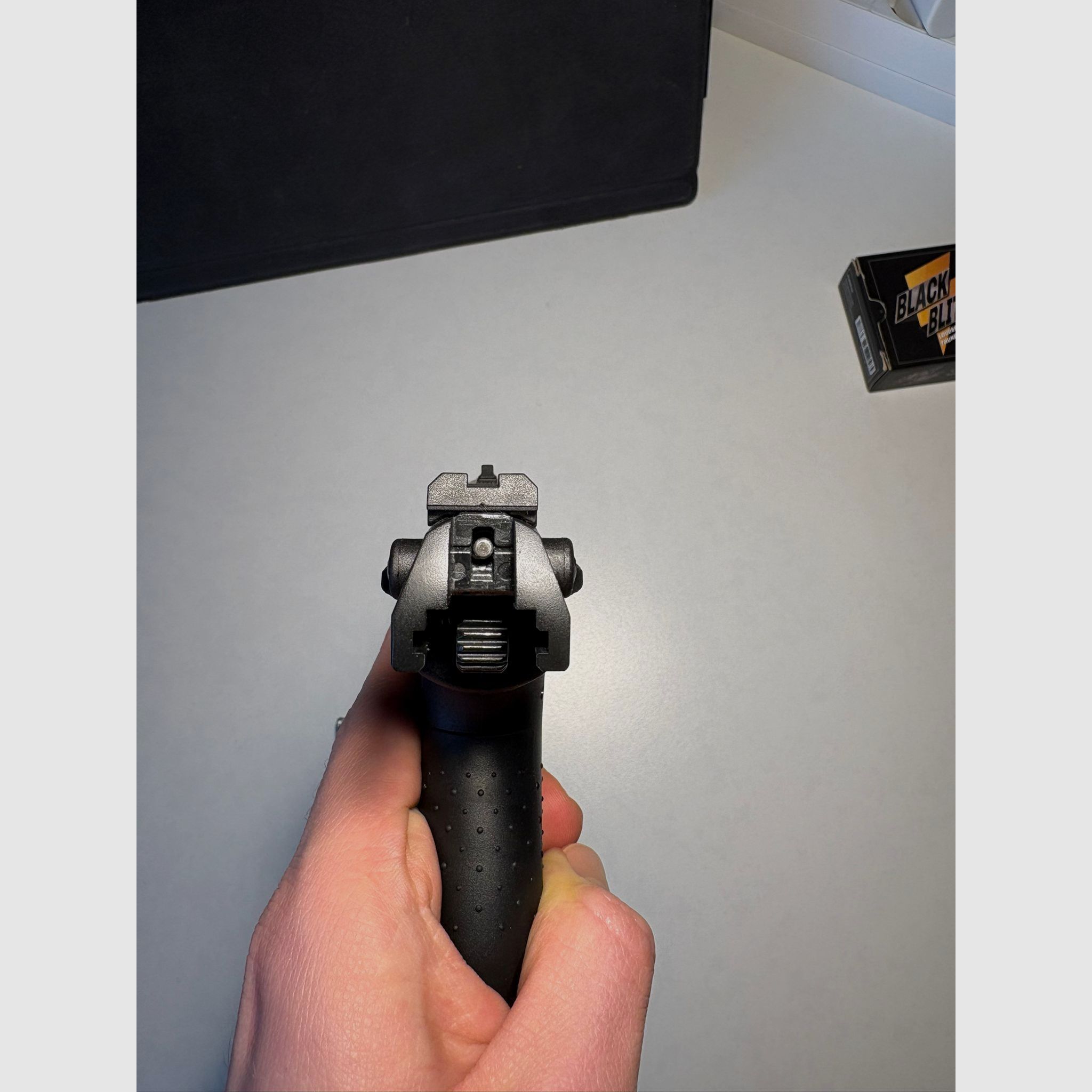 Walther P22 Ready Schreckschuss Pistole 9mm P.A.K. schwarz inkl. Holster und 84 Platzpatronen