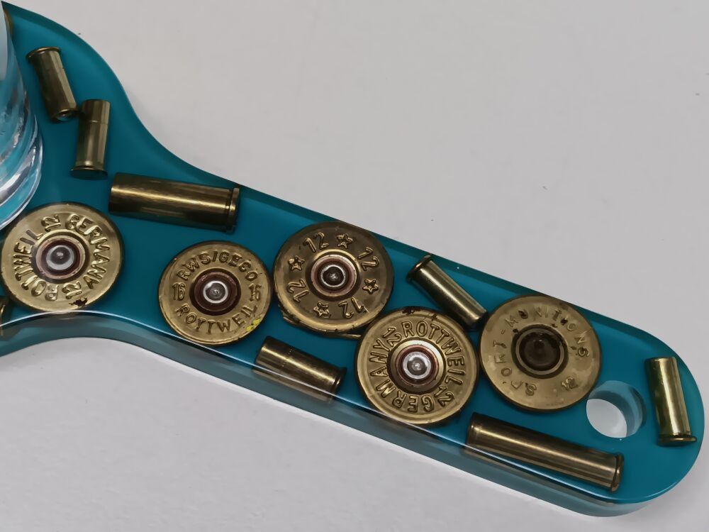 Tabla de servicio de schnaps club de tiradores