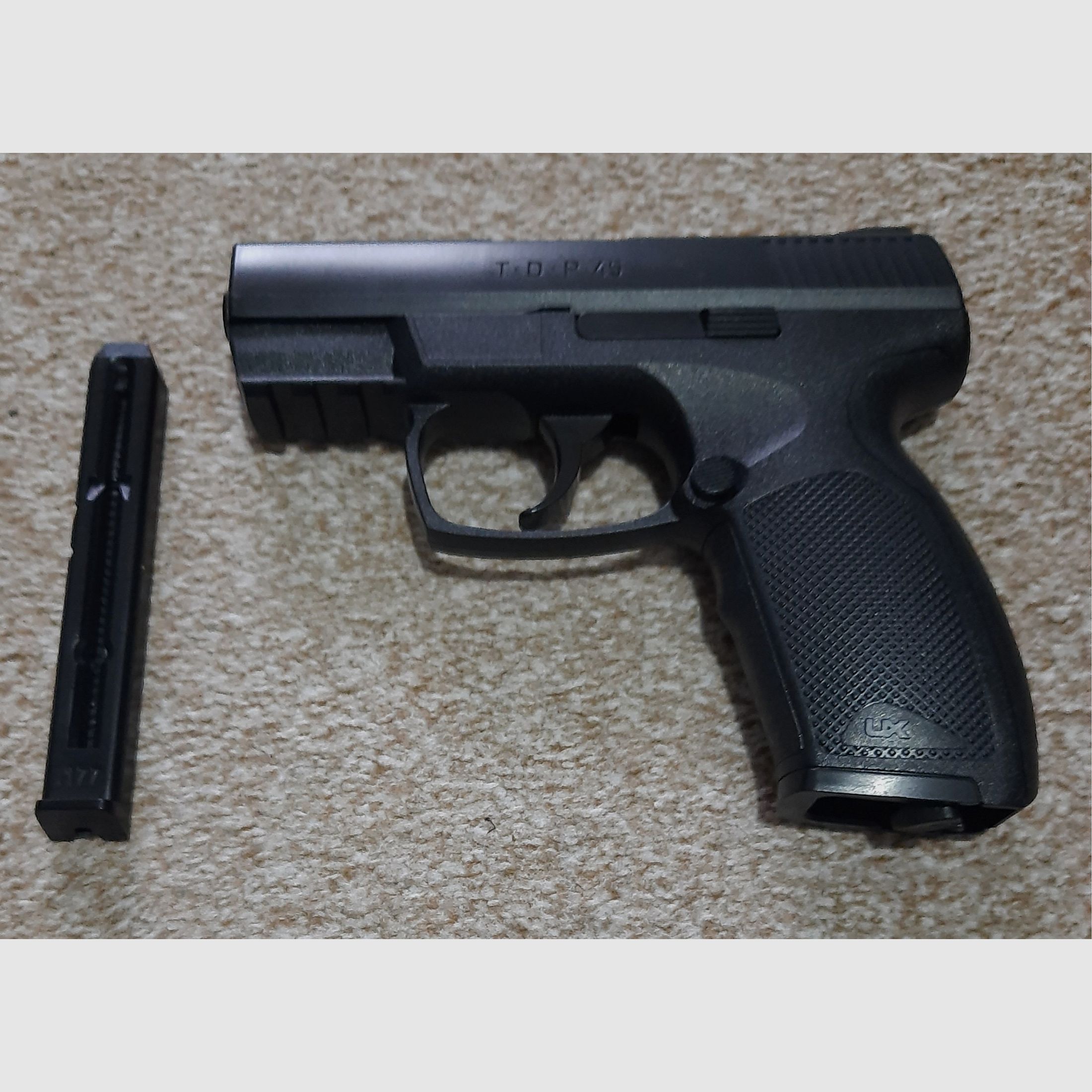 UX CO² Pistole Tactical Defence 45 TPD