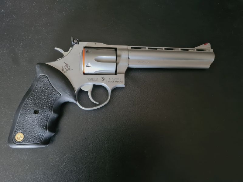 Revolver Taurus 689