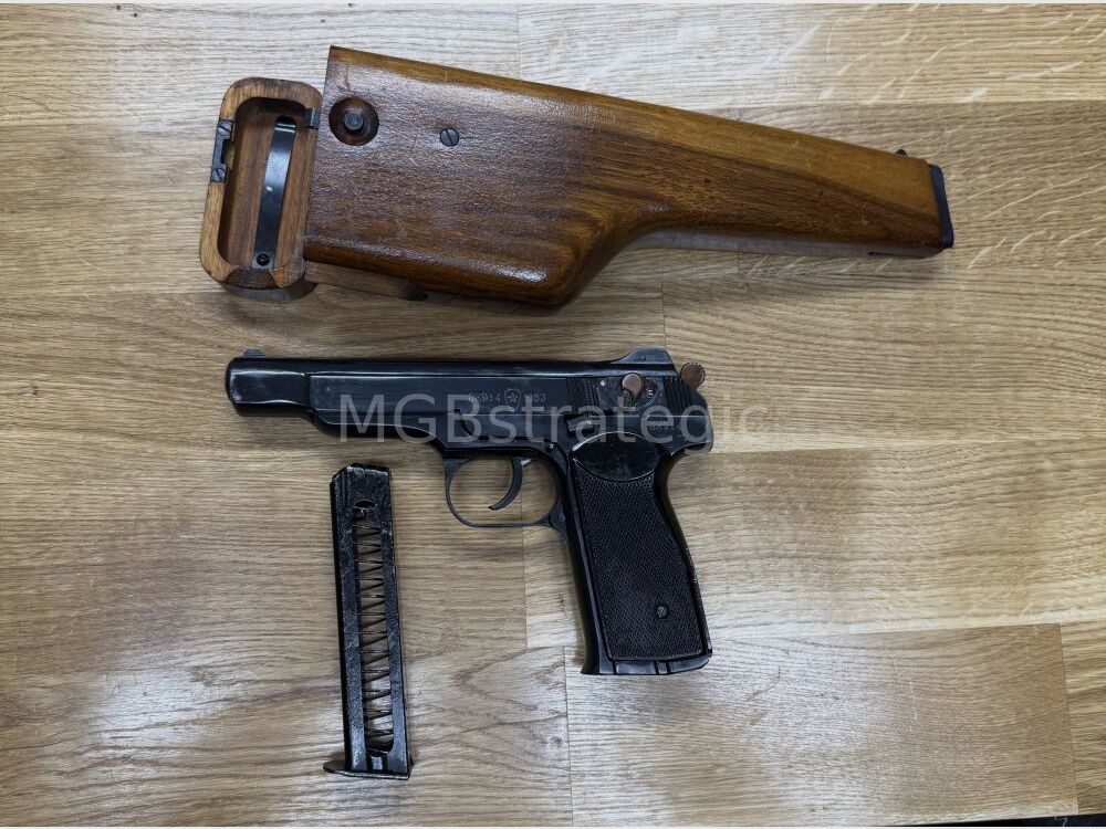 Stetschkin APS - halbautom. Pistole 9mm Makarov mit Schaft