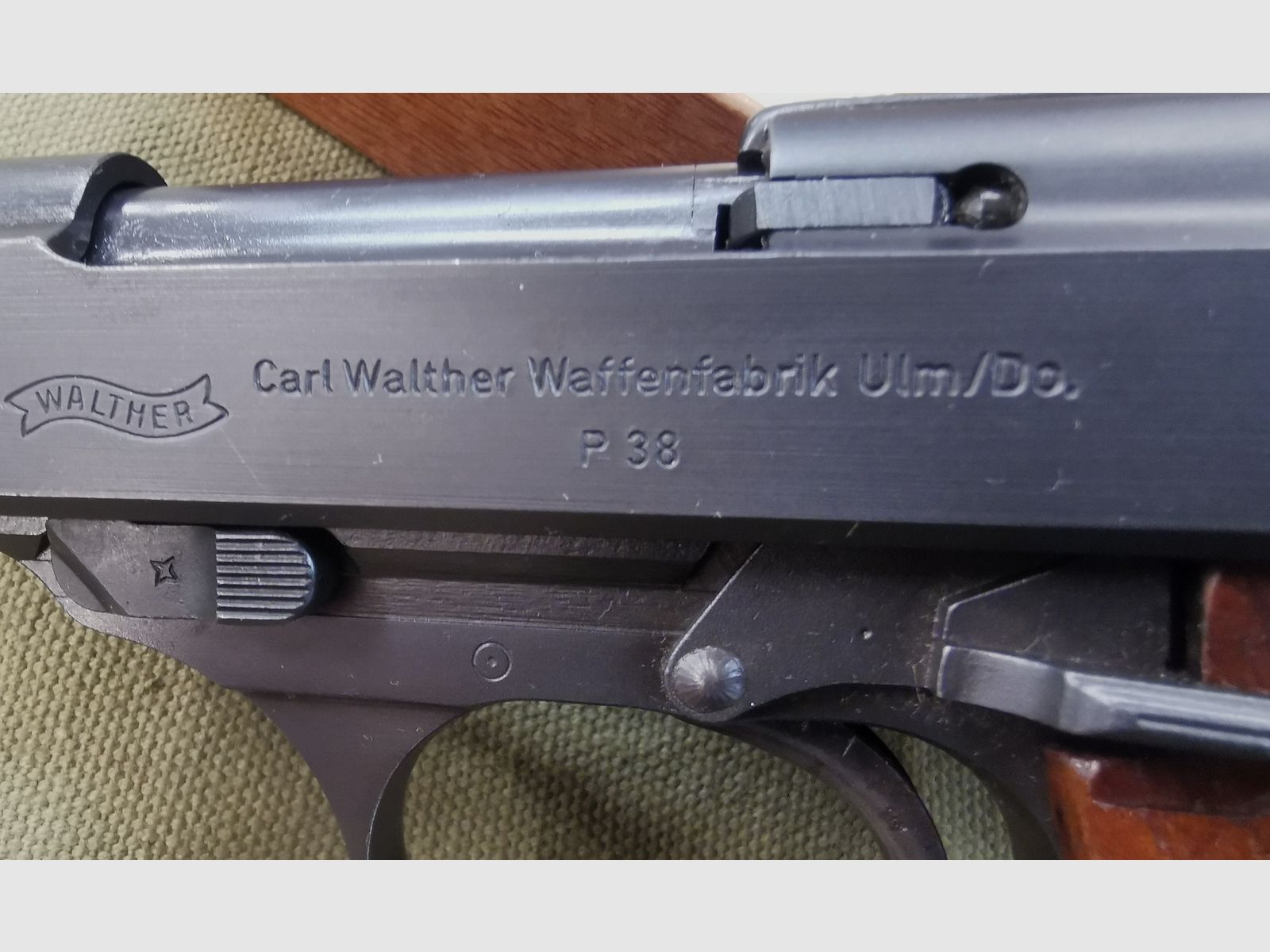 Walther P38 all-steel OVP with supply number