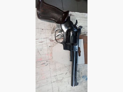 Weihrauch Revolver Arminius HW9 Kal.22L.r.