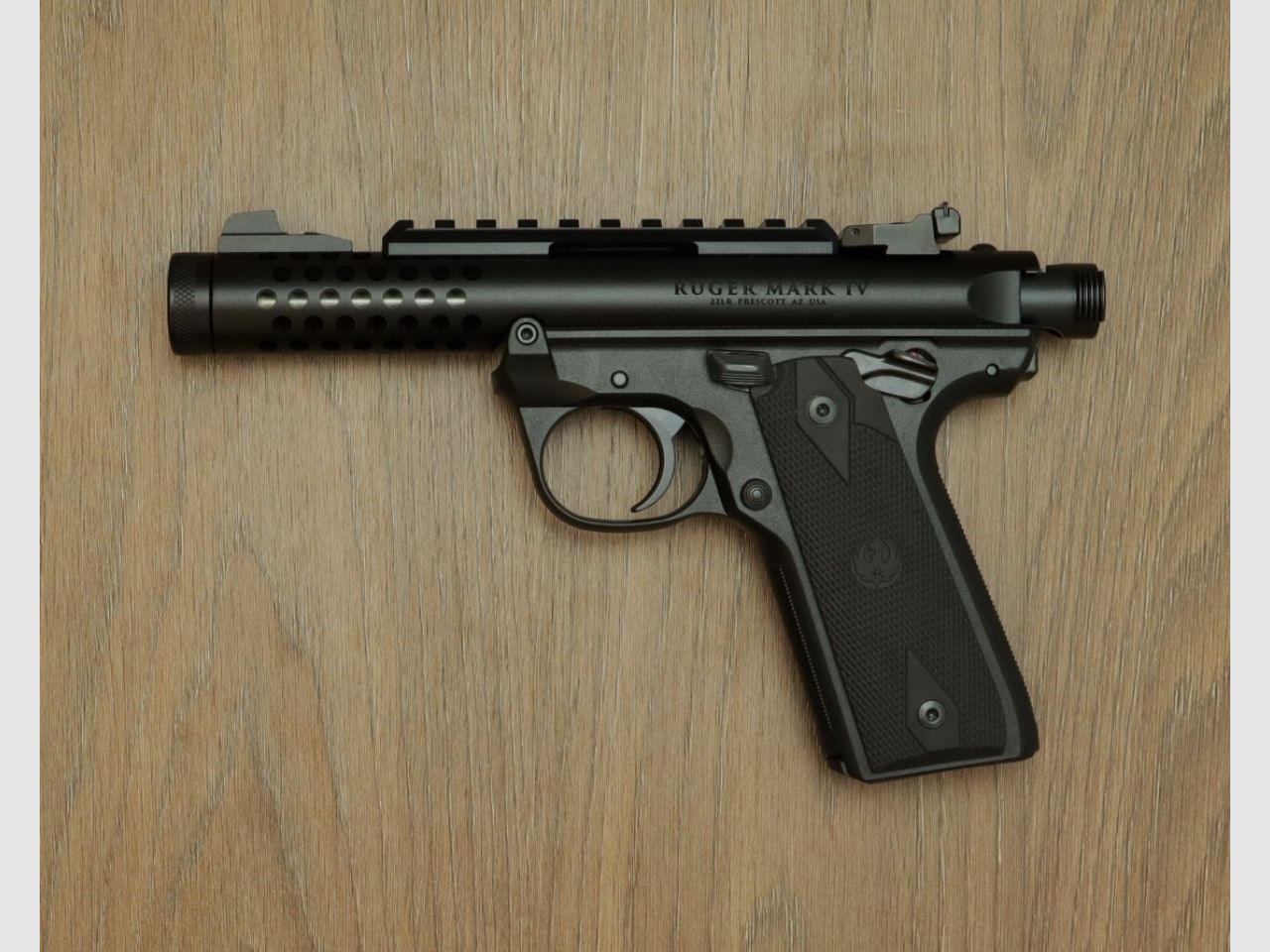 Mark IV 22/45 Lite, zdjęcie 1 z 2