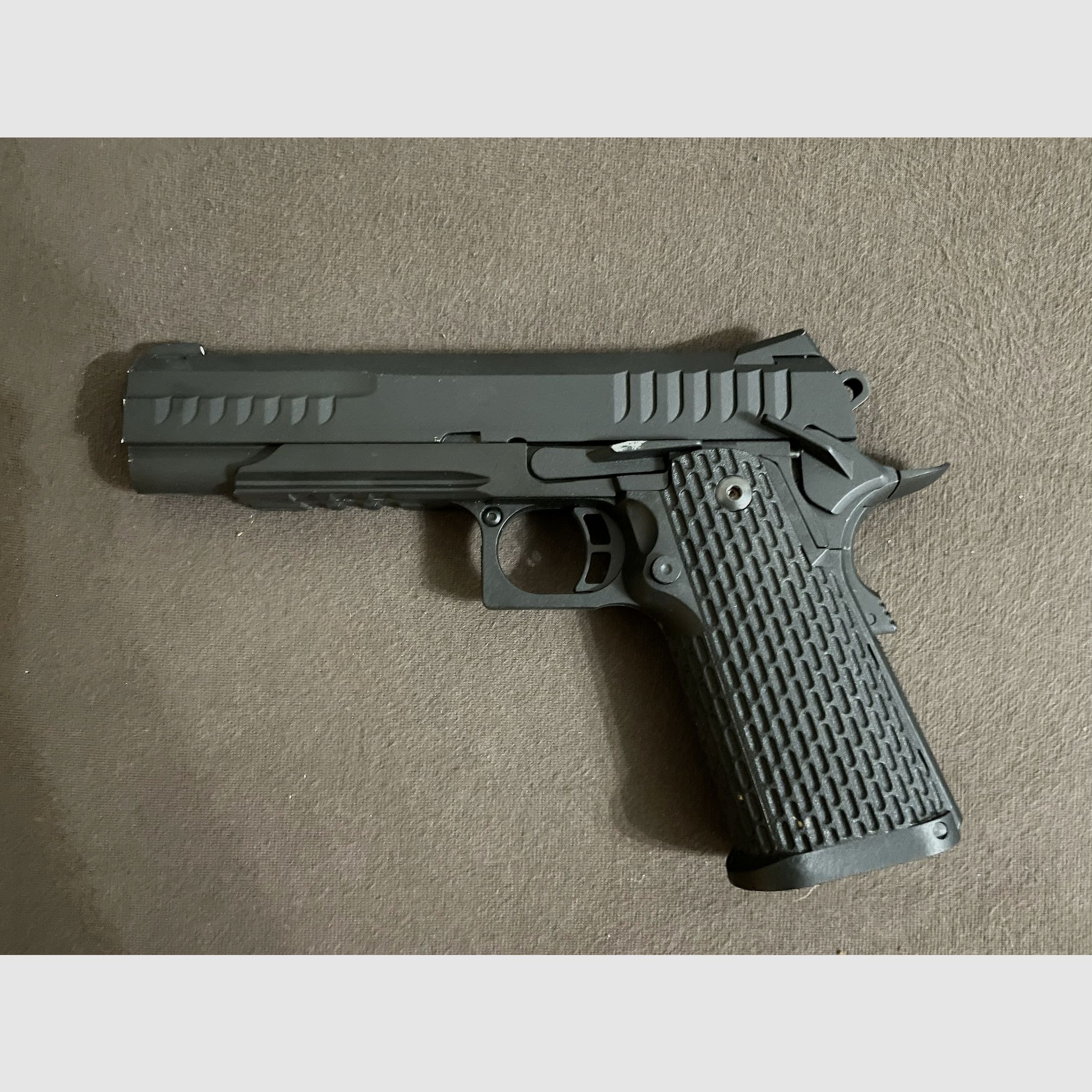 Novritsch SSP1 inkl. Magazinen und Koffer