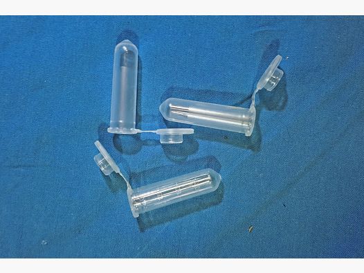 Tube PVC pour poudre noire, 2g gradué, dès 29ct/pc