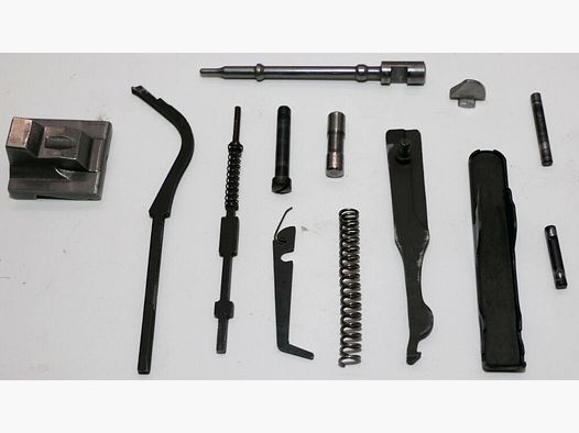 Wapenfabriek Walther Ulm Donau Vrije onderdelen set Walther P38 van de Bundeswehr 14 onderdelen