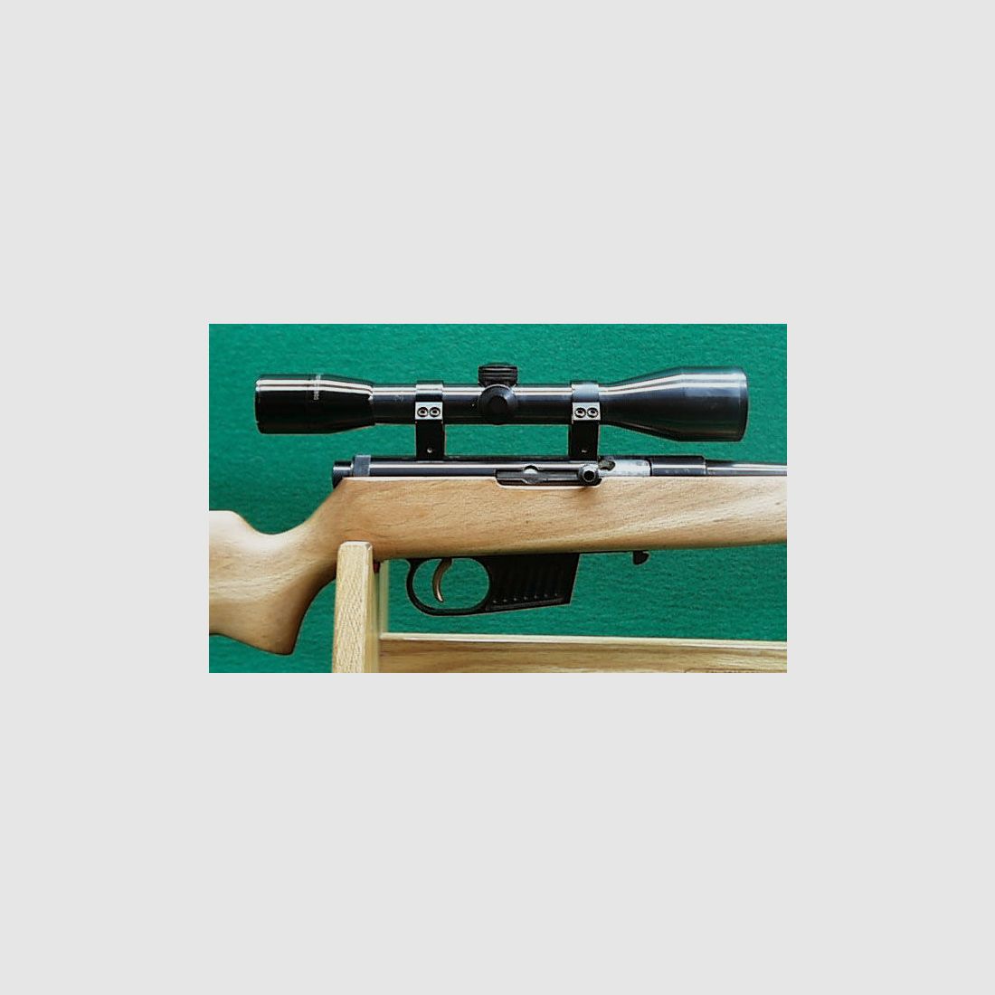 Voere Kufstein SL rifle, with scope