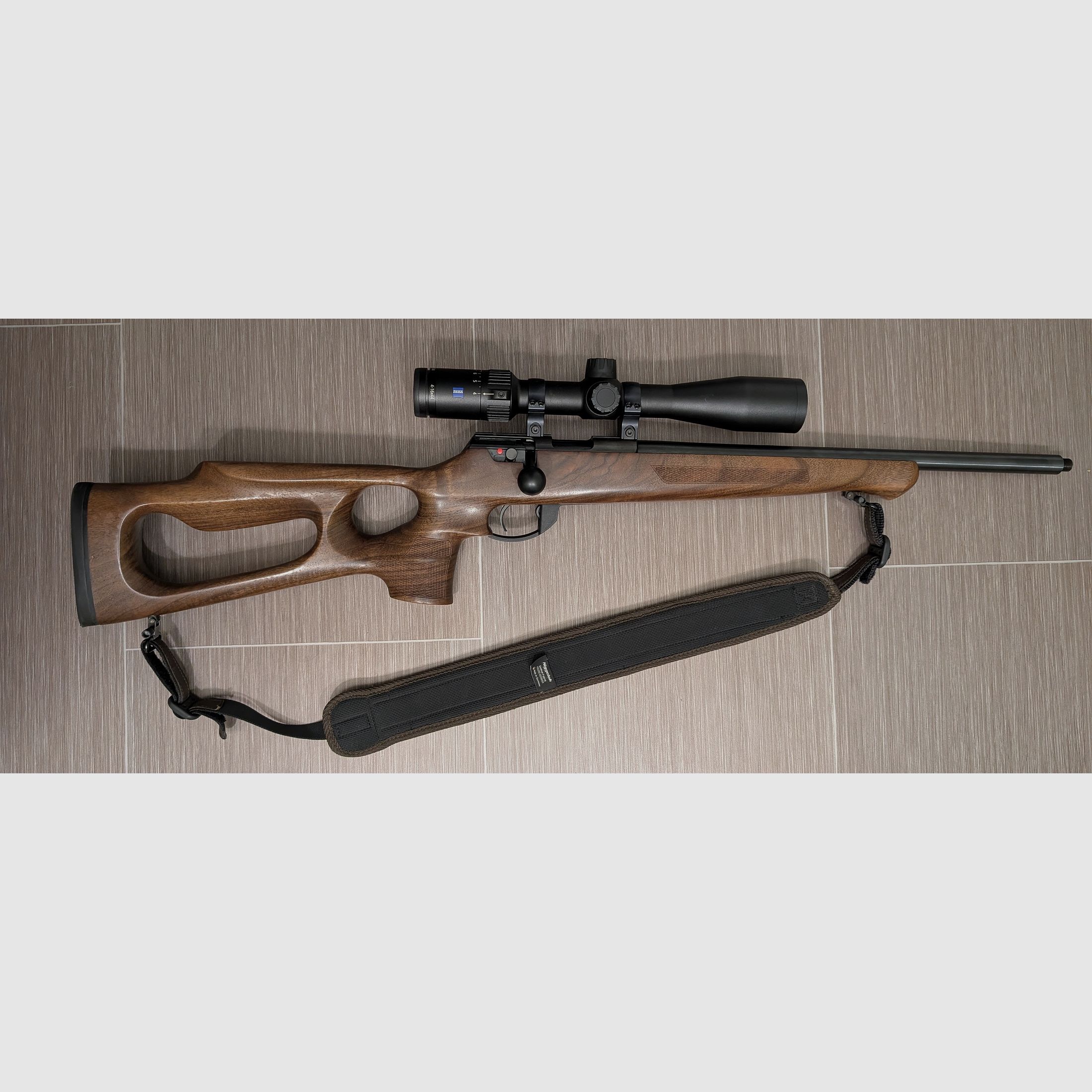 Anschütz 1761 Lochschaft 17hmr. Zeiss Conquest V4 4-16x44