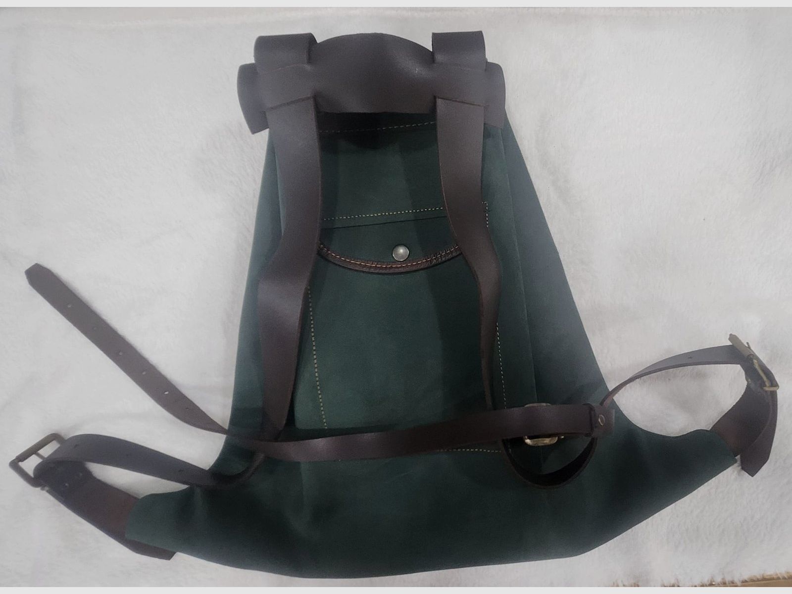 Rucksack aus Leder und Veloursleder, Bild 2 von 2