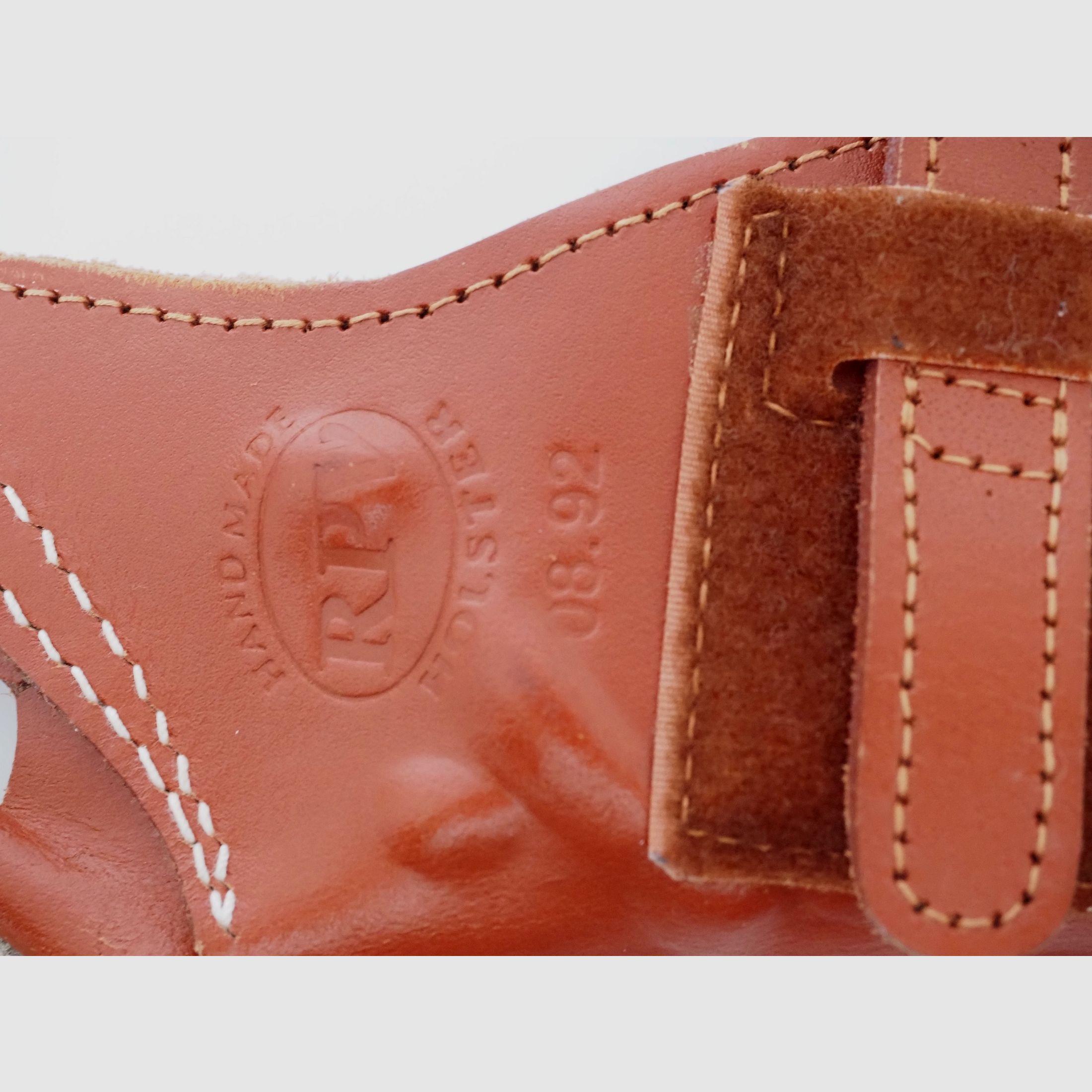 Hochwertiges Schulterholster / Pistolenholster, vom bekannten Hersteller RPV