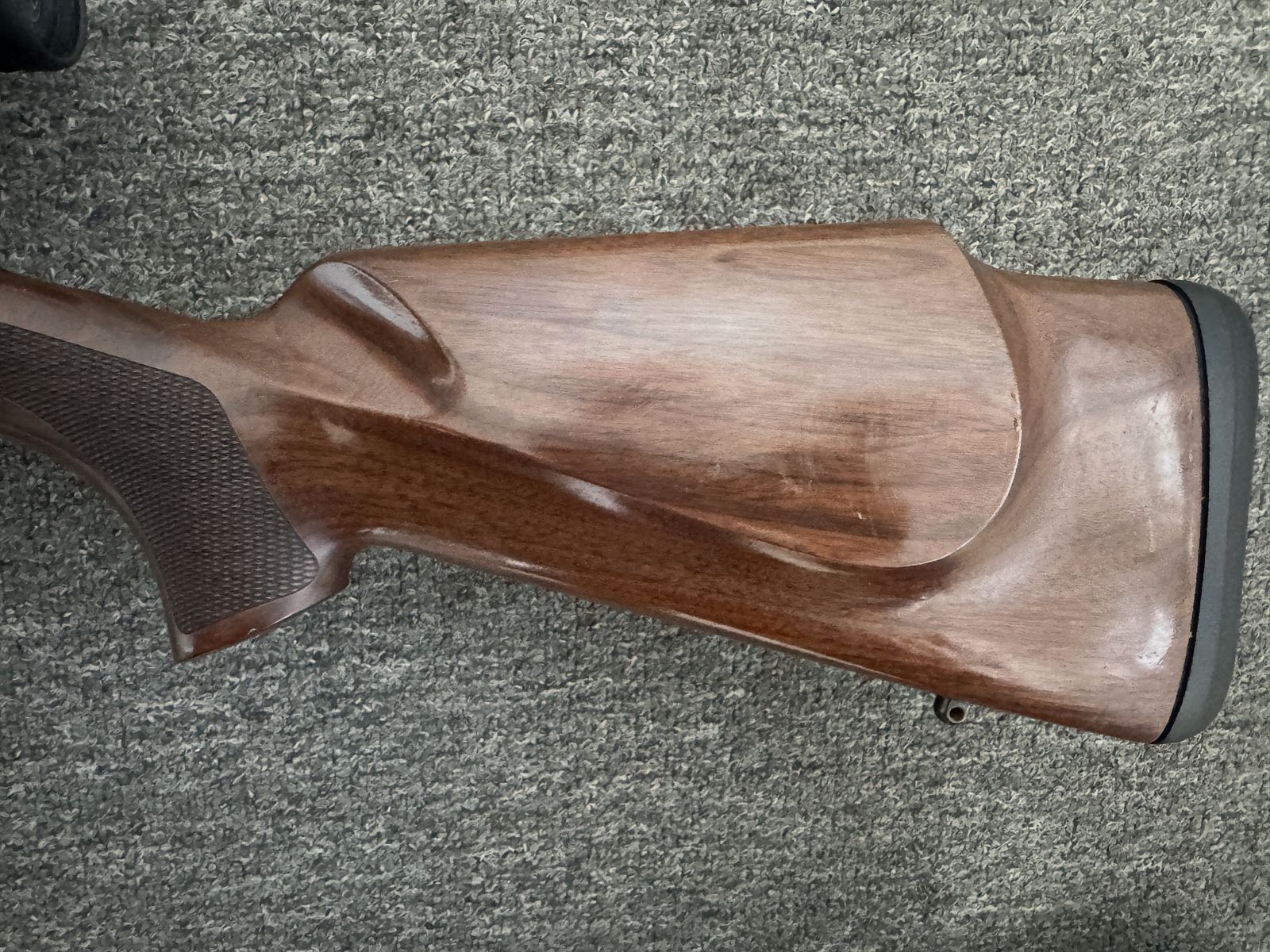 Browning X-Bolt .30-06 mit Mündungsgewinde, Zielfernrohr
