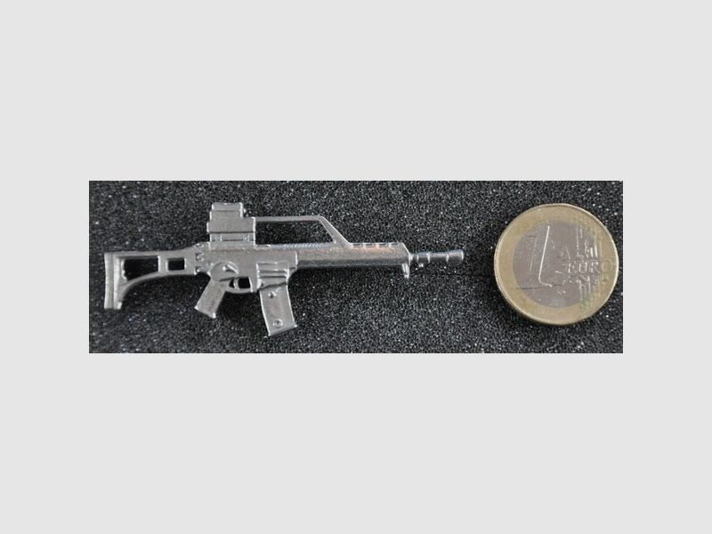 Sturmgewehr H&K G36 als Metall-Anstecker