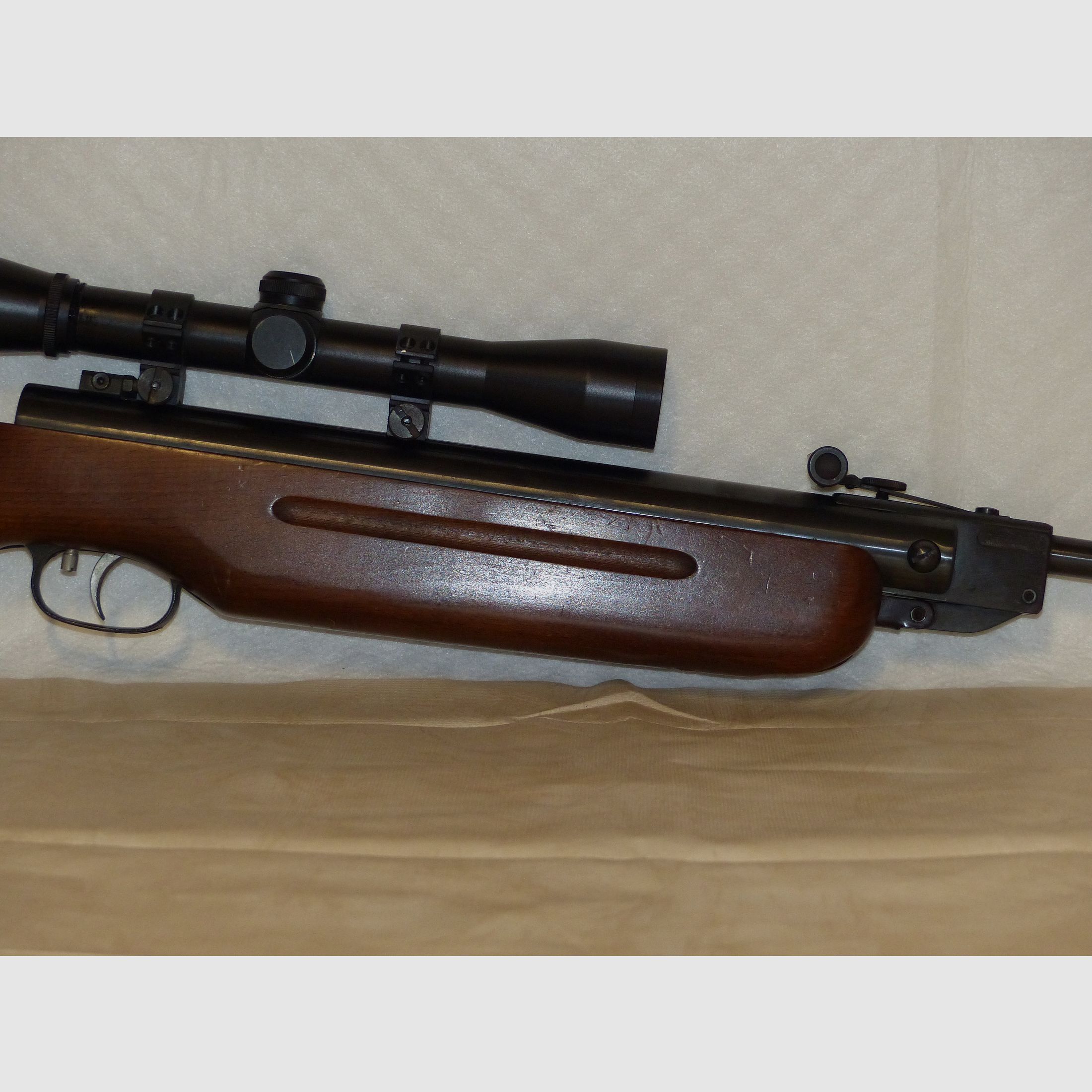 Rifle de aire comprimido Weihrauch Mod. HW 35 con F, seguro y mira telescópica vintage