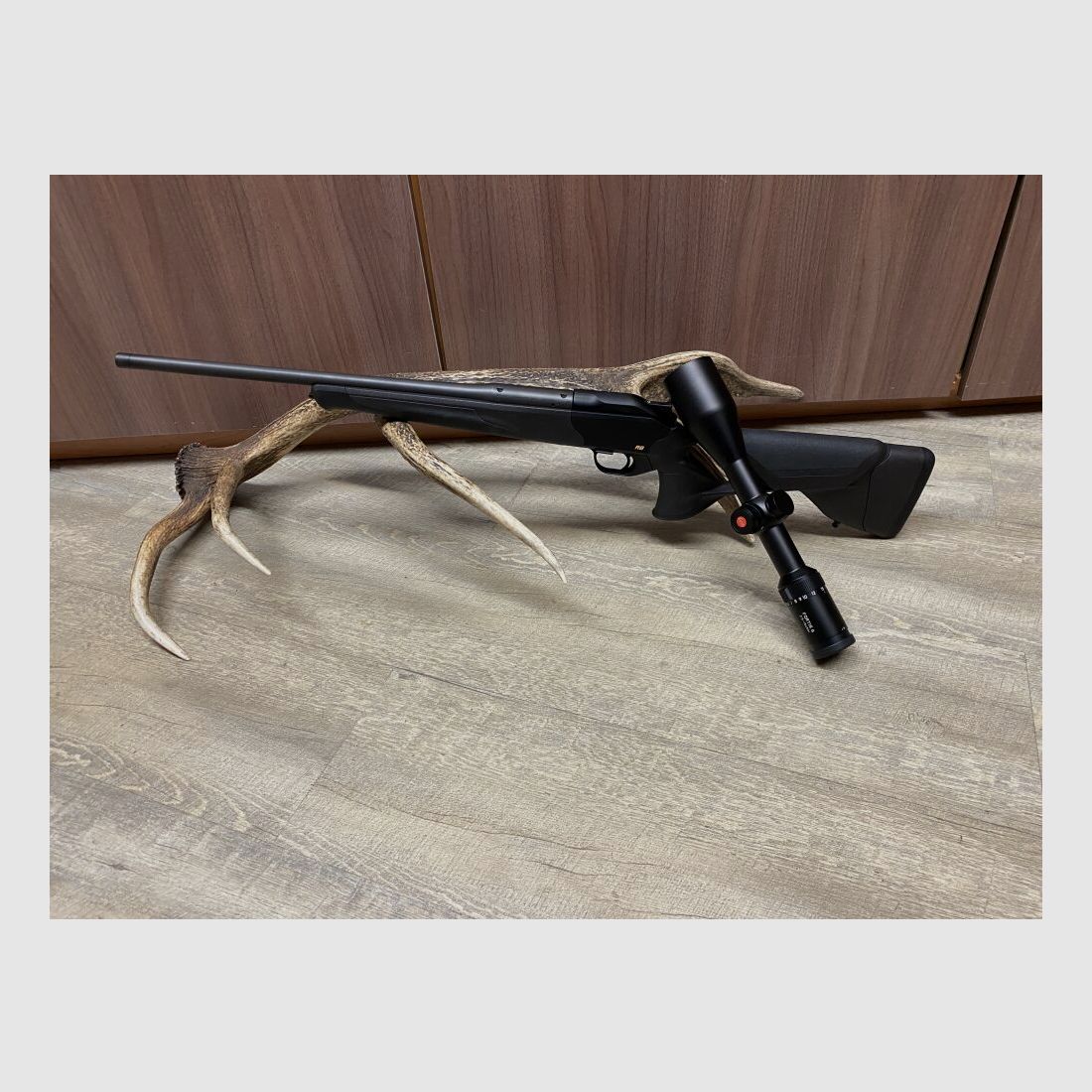 Blaser R8 Ultimate mit Leica Fortis 6 2,5-15x56 i, mit Schiene