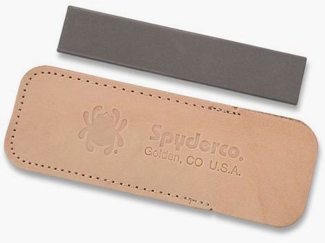 Piedra de bolsillo Spyderco mediana