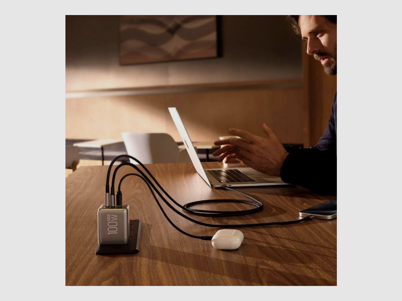 EcoFlow Caricatore RAPID 100W GaN - Caricatore USB-C compatto 3-in-1 per esterni e viaggi, immagine 4 di 5