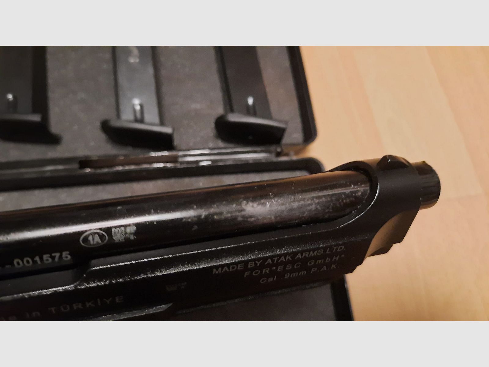 Zoraki 918 Schreckschusspistole Schwarz 9mm P.A.K. mit 2 extra Magazinen