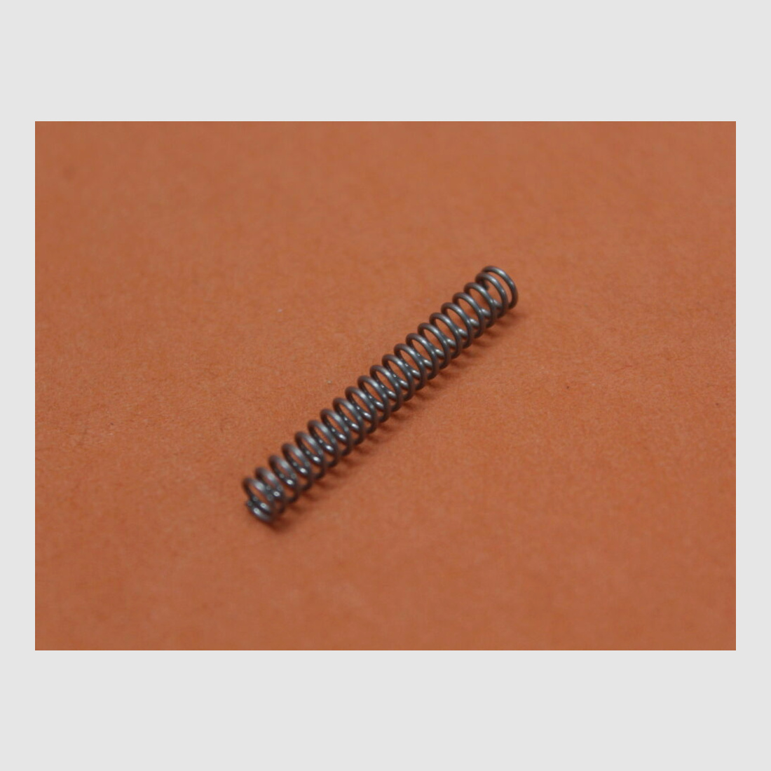 Olympic AR-15: Charging Handle Latch Spring AR-15 Olympic Feder für Durchladehebelklinke