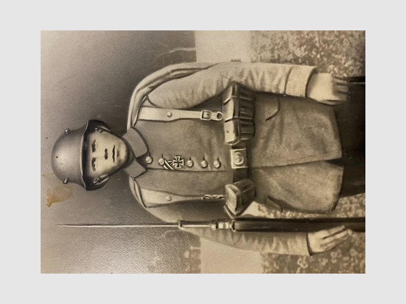 Foto Infantrie Soldat Uniform Orden EK2 Stahlhelm Tornister Bajonett G98