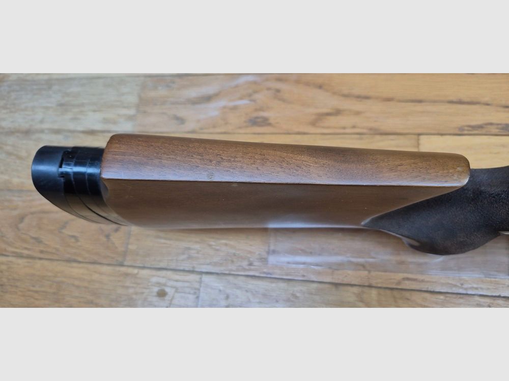 Splendide Carabine de Précision Anschütz Modèle MATCH 54 Version1407 – Cal. 22LR – Rare Modèle à canon X – Arme de 1978 – Percuteur lancé et détente réglable modèle 54 – Canon neuf avec de superbes rayures – Bronzage à 100% sans oxydation – Beaux bois – Arme quasi neuve – TBE++/TBE+++, image 18 sur 37