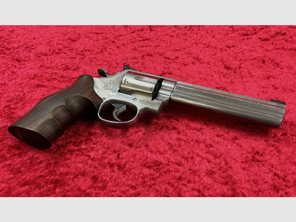 Smith & Wesson 686-4 Target Champion DL